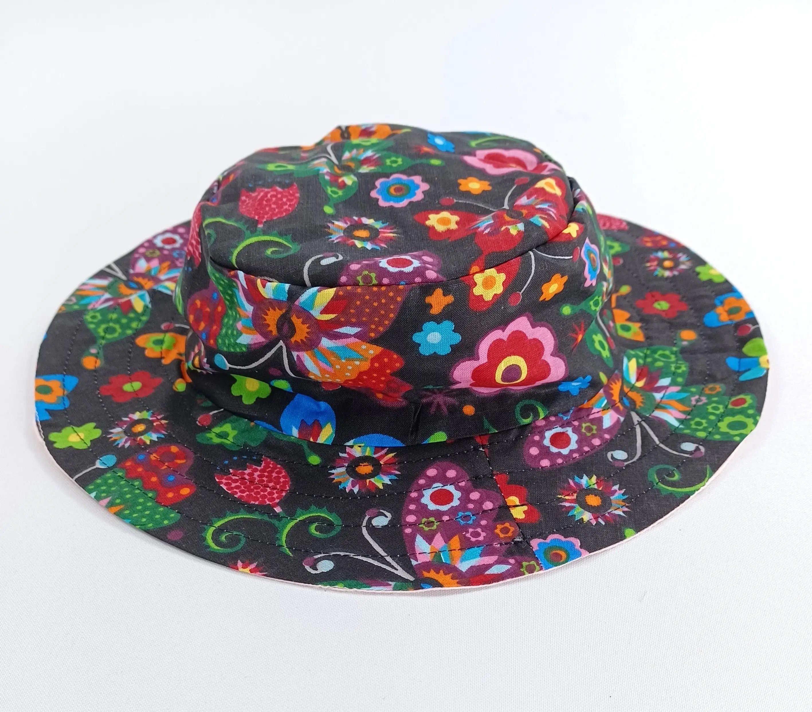 LK Trend & Style Fischerhut Bucket-Hat für Kinder, Eimerhut, eine richtig coole Kopfbedeckung Wendbarer Hut sozusagen 2 in 1 Schmetterling 09