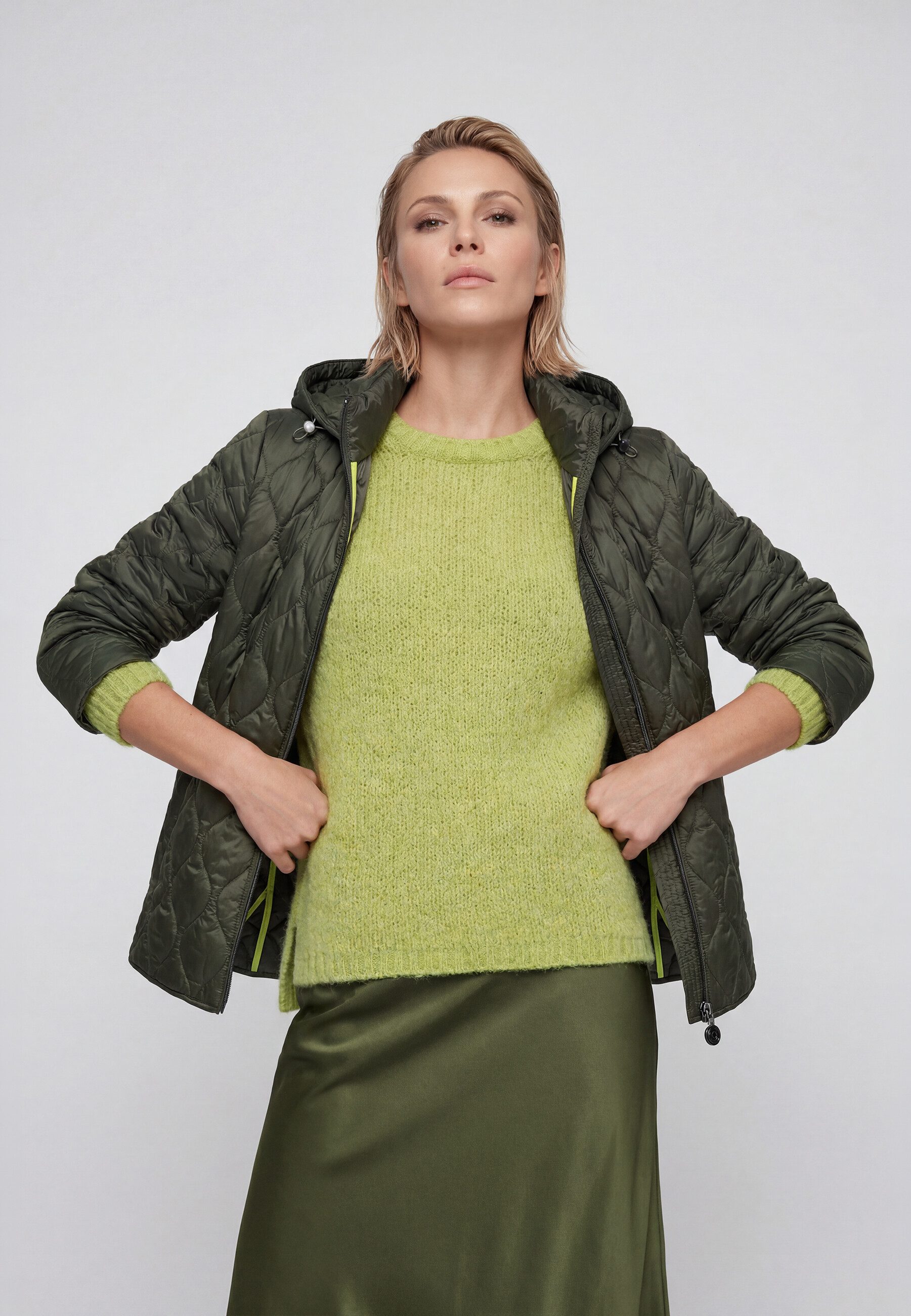 Olsen Outdoorjacke mit Steppstruktur und abnehmbarer Kapuze