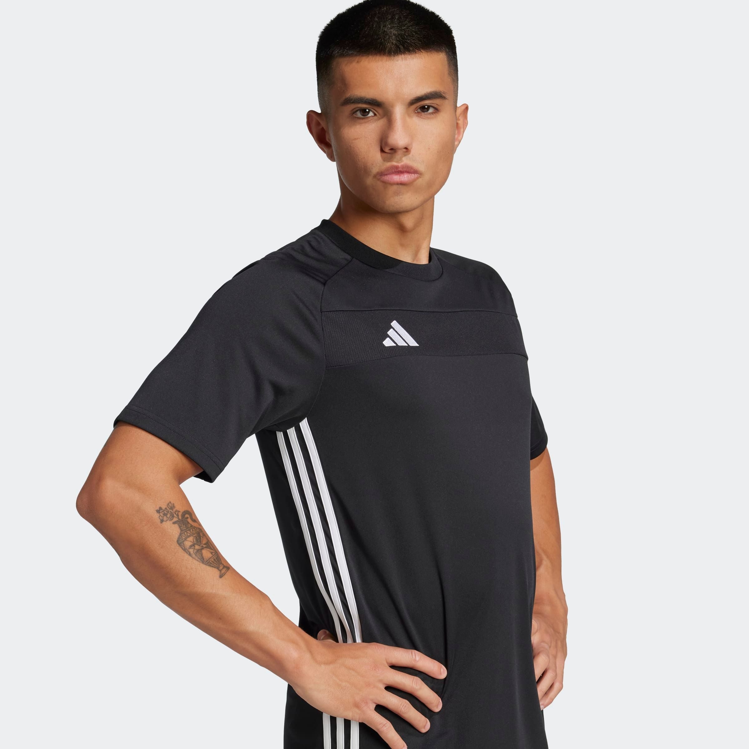 adidas Performance Fußballtrikot TIRO 25 ESSENTIALS TRIKOT mit Rundhals, ohne Verschluss, für Erwachsene, aus Polyester