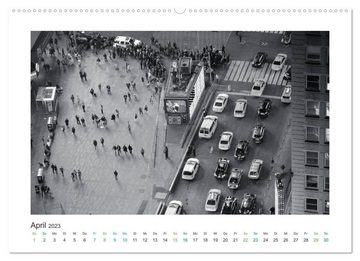 CALVENDO Wandkalender New York in schwarz weiss (Premium, hochwertiger DIN A2 Wandkalender 2023, Kunstdruck in Hochglanz)