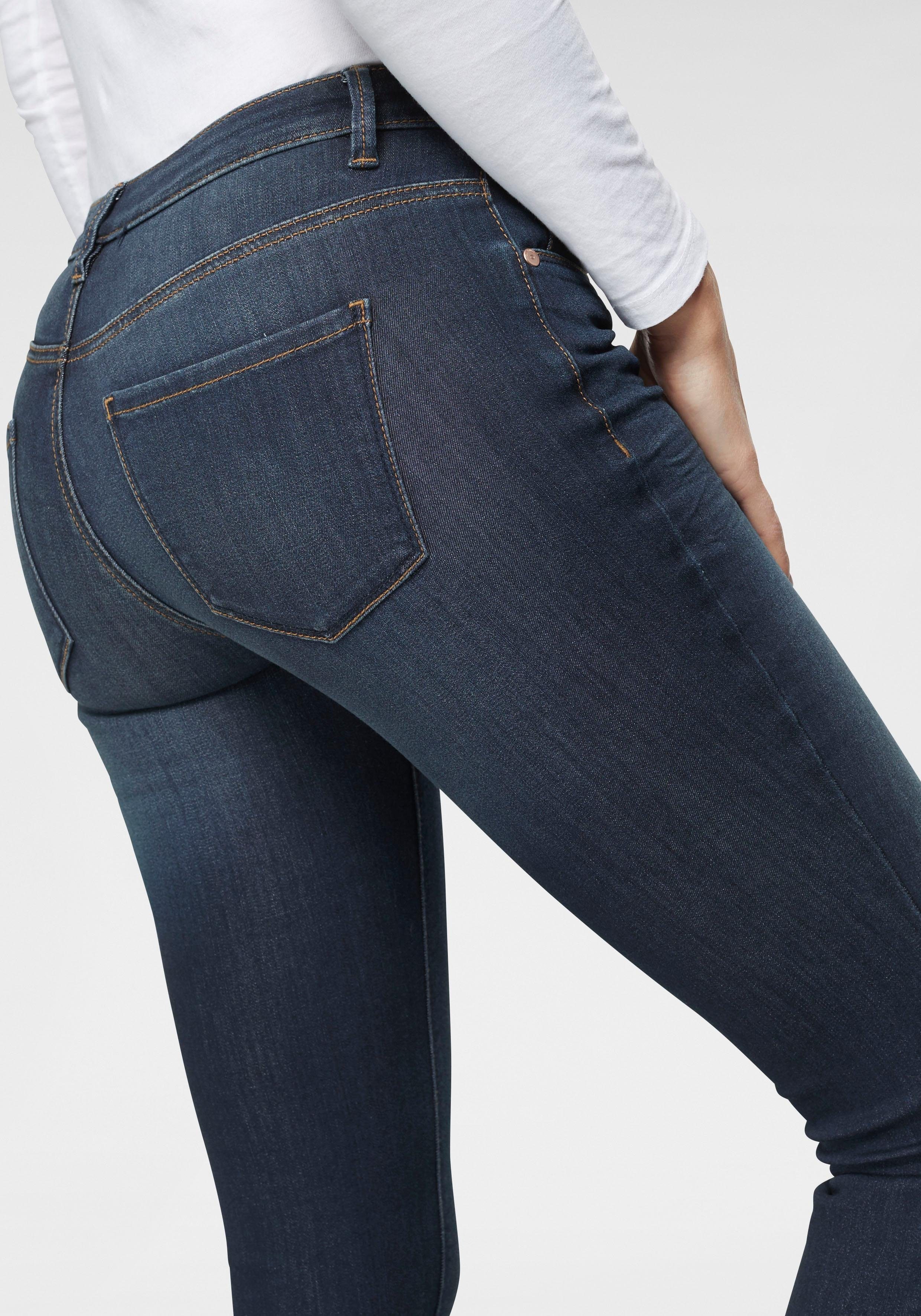 TOM TAILOR Skinny-fit-Jeans in figurbetonter 5-Pocket-Form