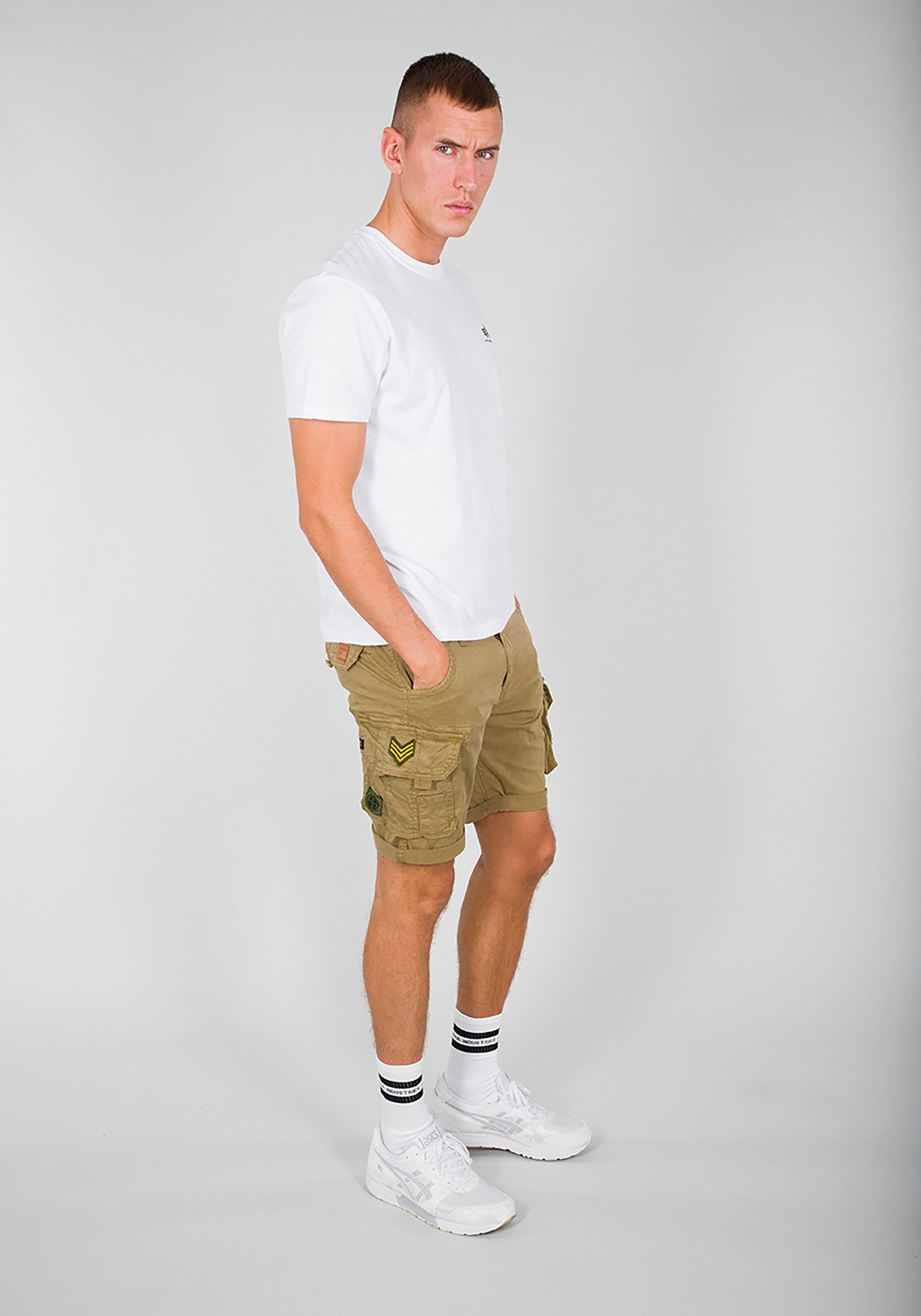 Alpha Industries Shorts Alpha Industries Men sand Crew Shorts - Patch Short