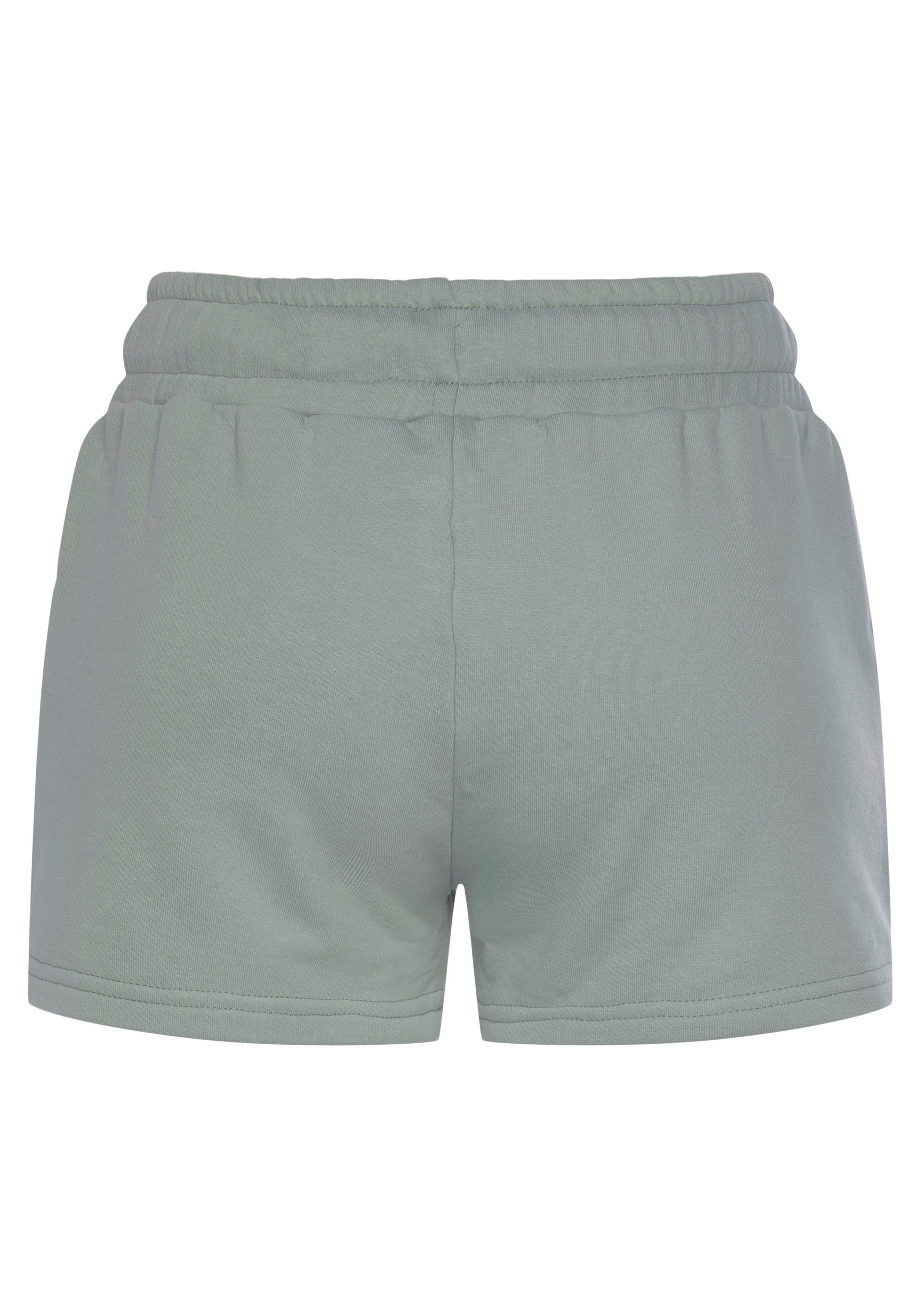 LASCANA Sweatshorts aus organischer Baumwolle, Loungewear
