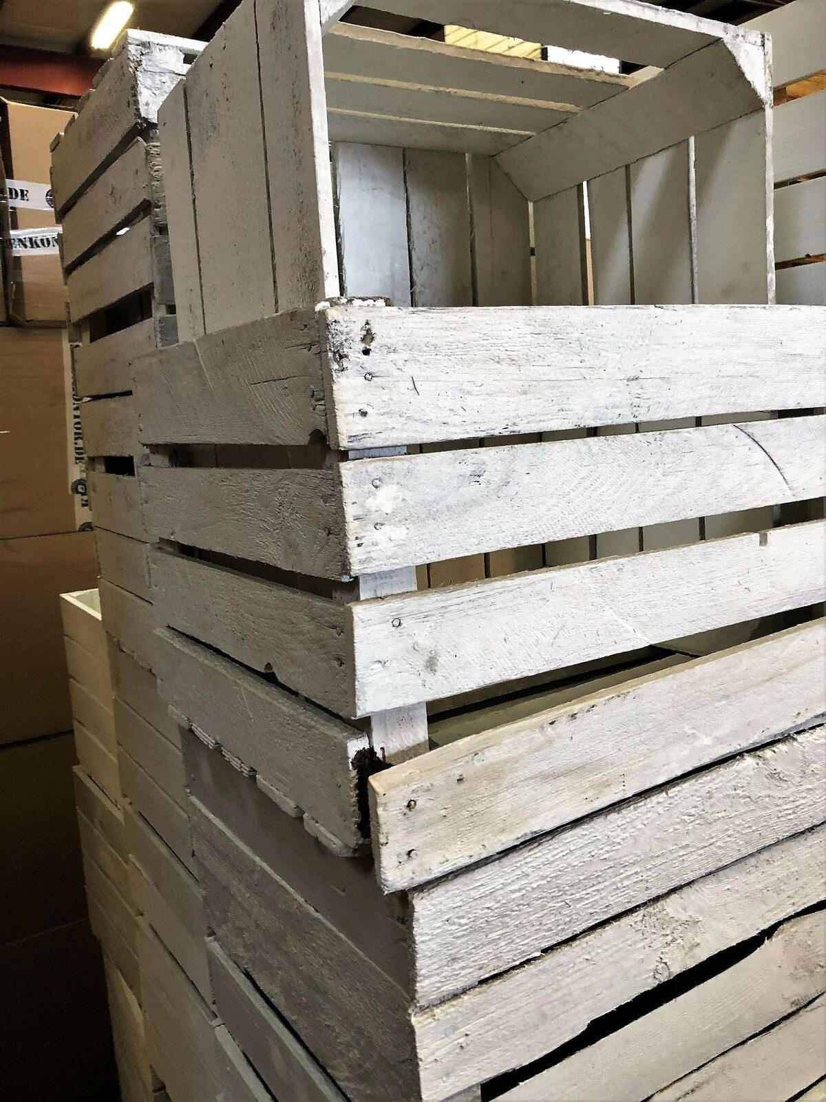 Kistenkolli Altes Land Allzweckkiste 4 Stück B Ware gebrauchte weiße Obstkisten shabby holzkisten