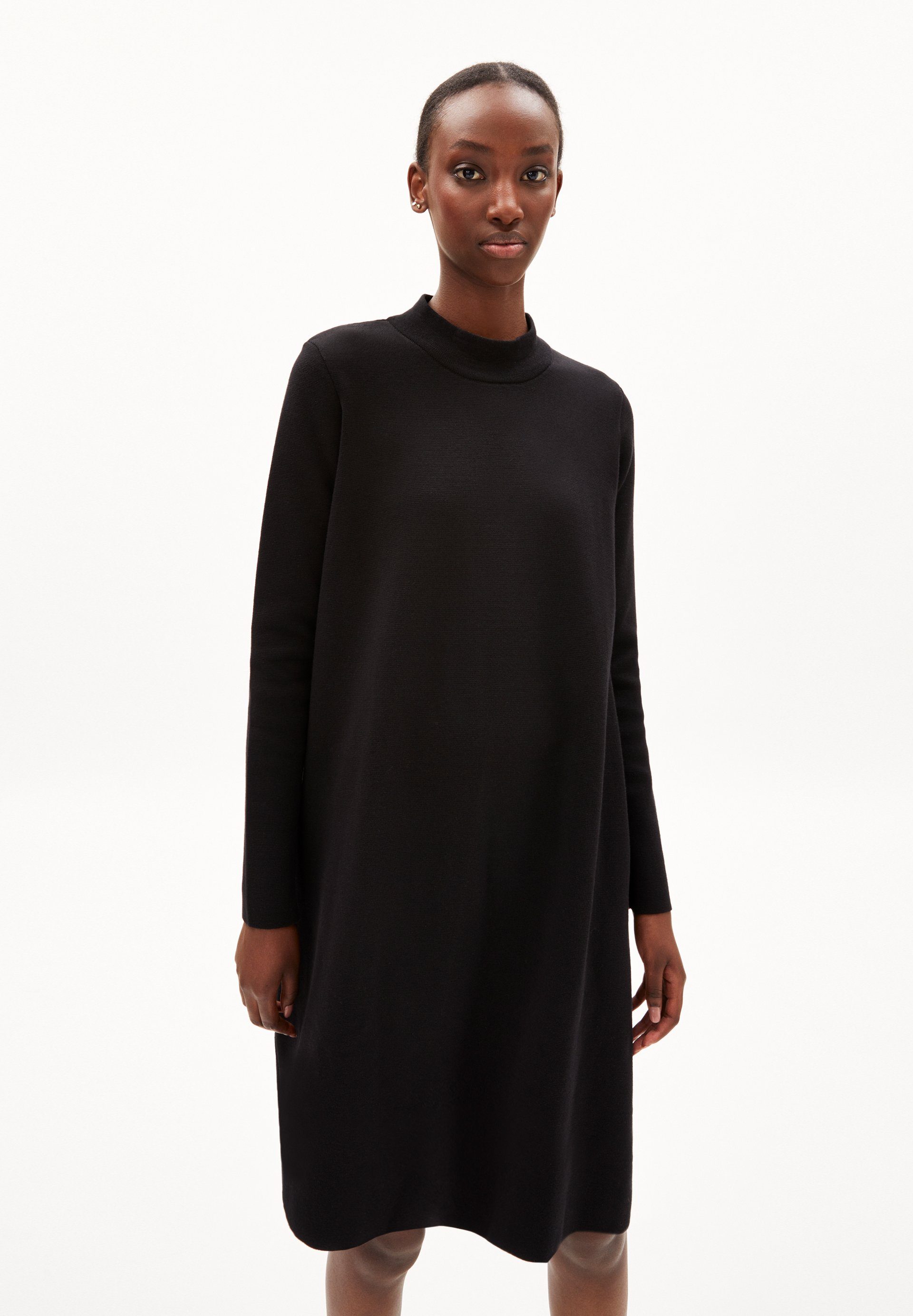 Midikleid FRIADAA Strickkleid Relaxed Fit aus Bio-Baumwolle