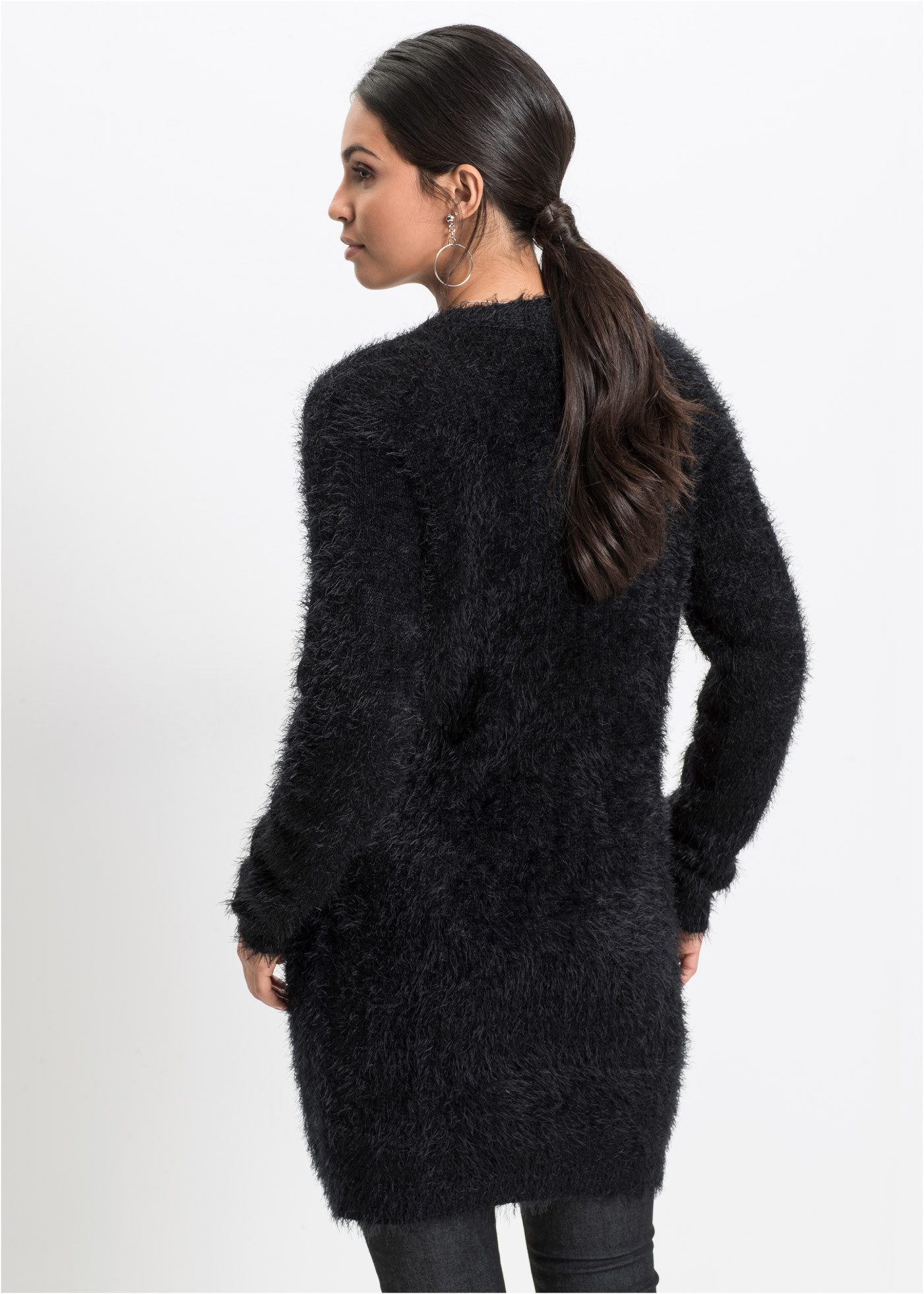 bonprix Longstrickjacke lockere Passform, mit flauschiger Optik, eleganter Stil