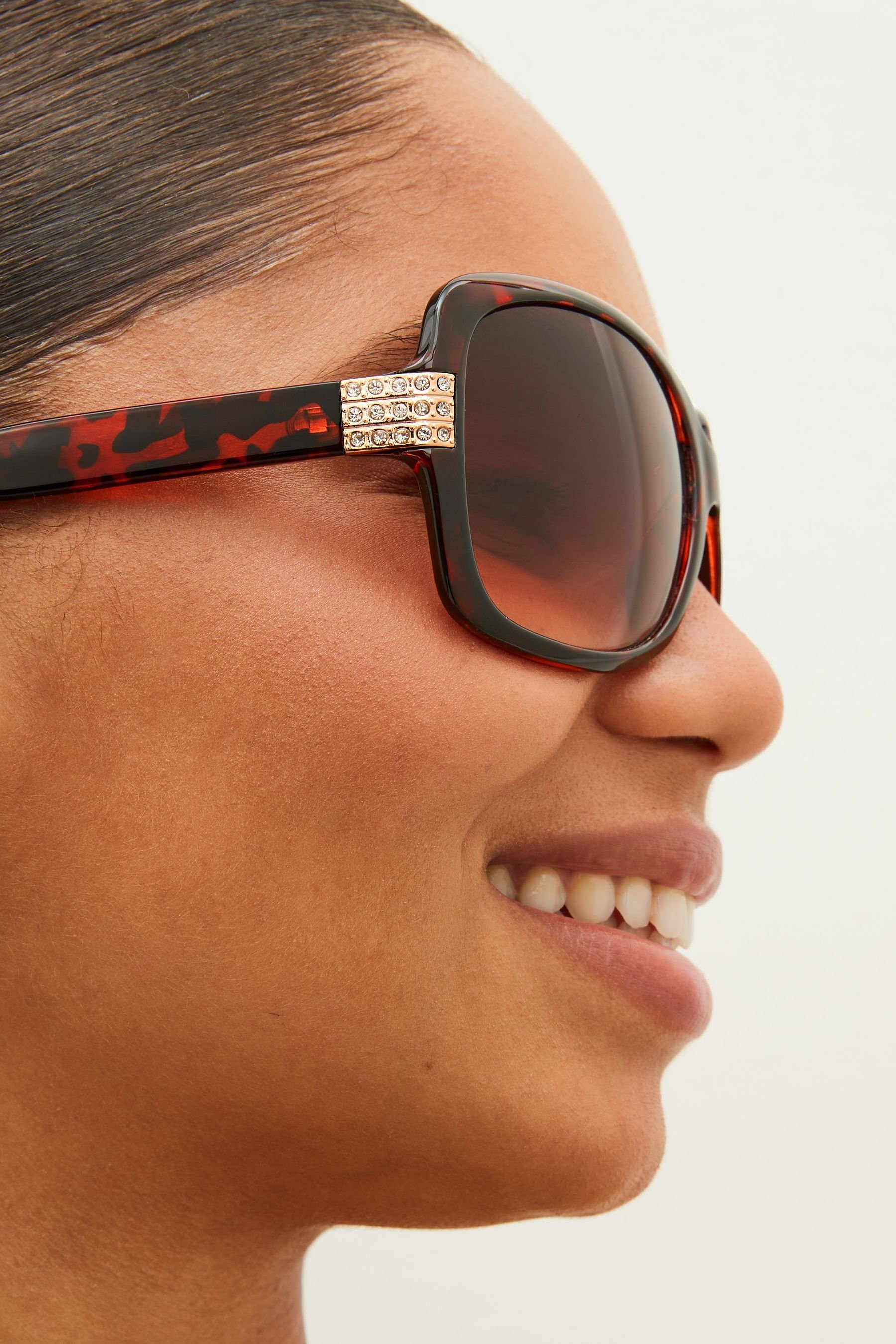 Gläsern eckigen (1-St) im mit Next Sonnenbrille Wickeldesign Sonnenbrille