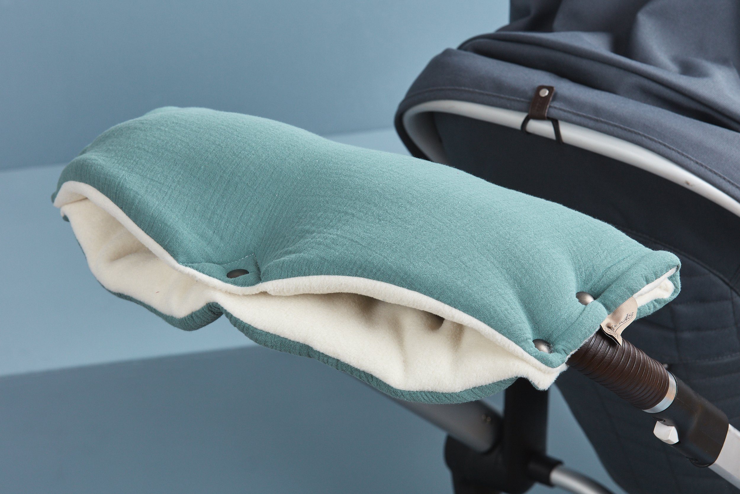 Musselin aus Fleece Innenseite Kinderwagen-Handwärmer KraftKids nilblau, dickem