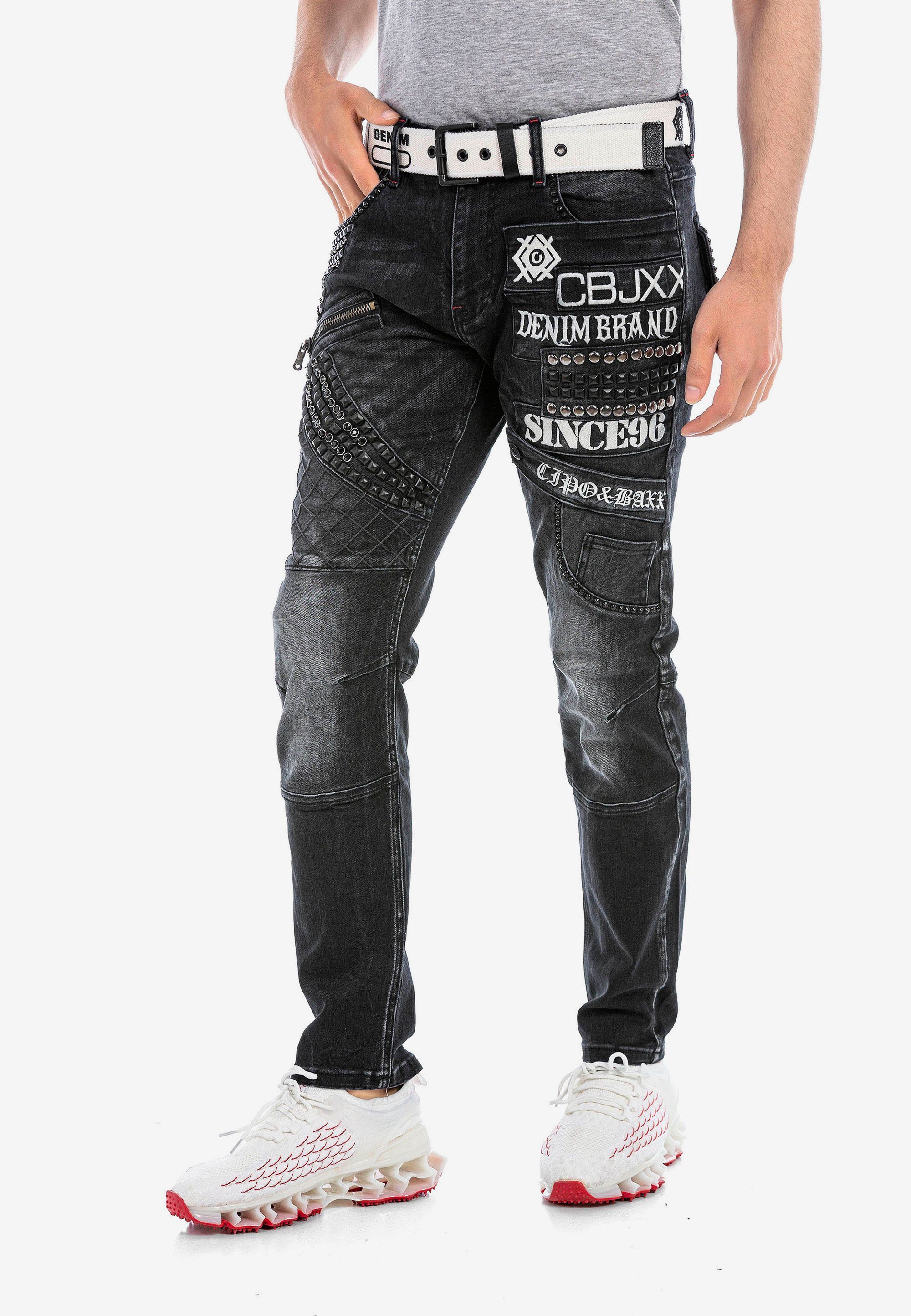 Cipo & Baxx Slim-fit-Jeans mit coolen Nieten, Mit farblich abgehobenen  Prints am Bein ein Highlight