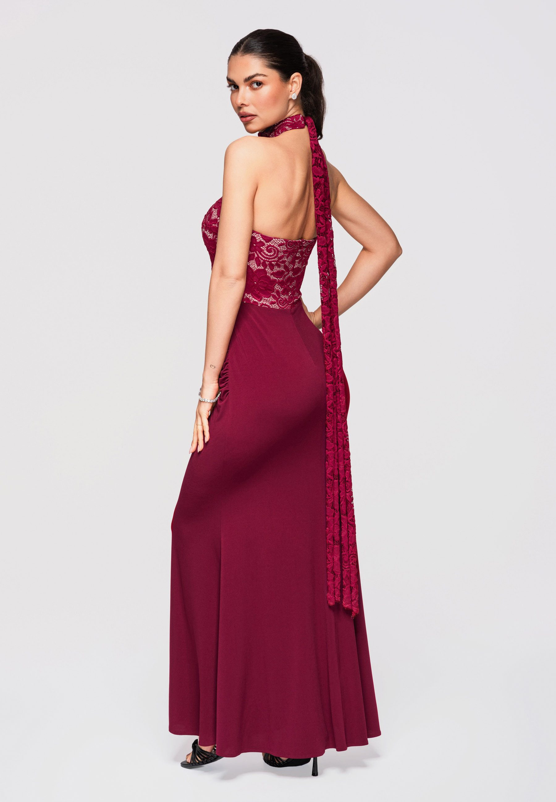 OMBRE Abendkleid Maxikleid Abendkleid mit Spitze Elegant Bordeaux M (kein Set, 1-tlg) Koronkowy panel, geraffter Hüftbereich, offene Schultern und Rücken
