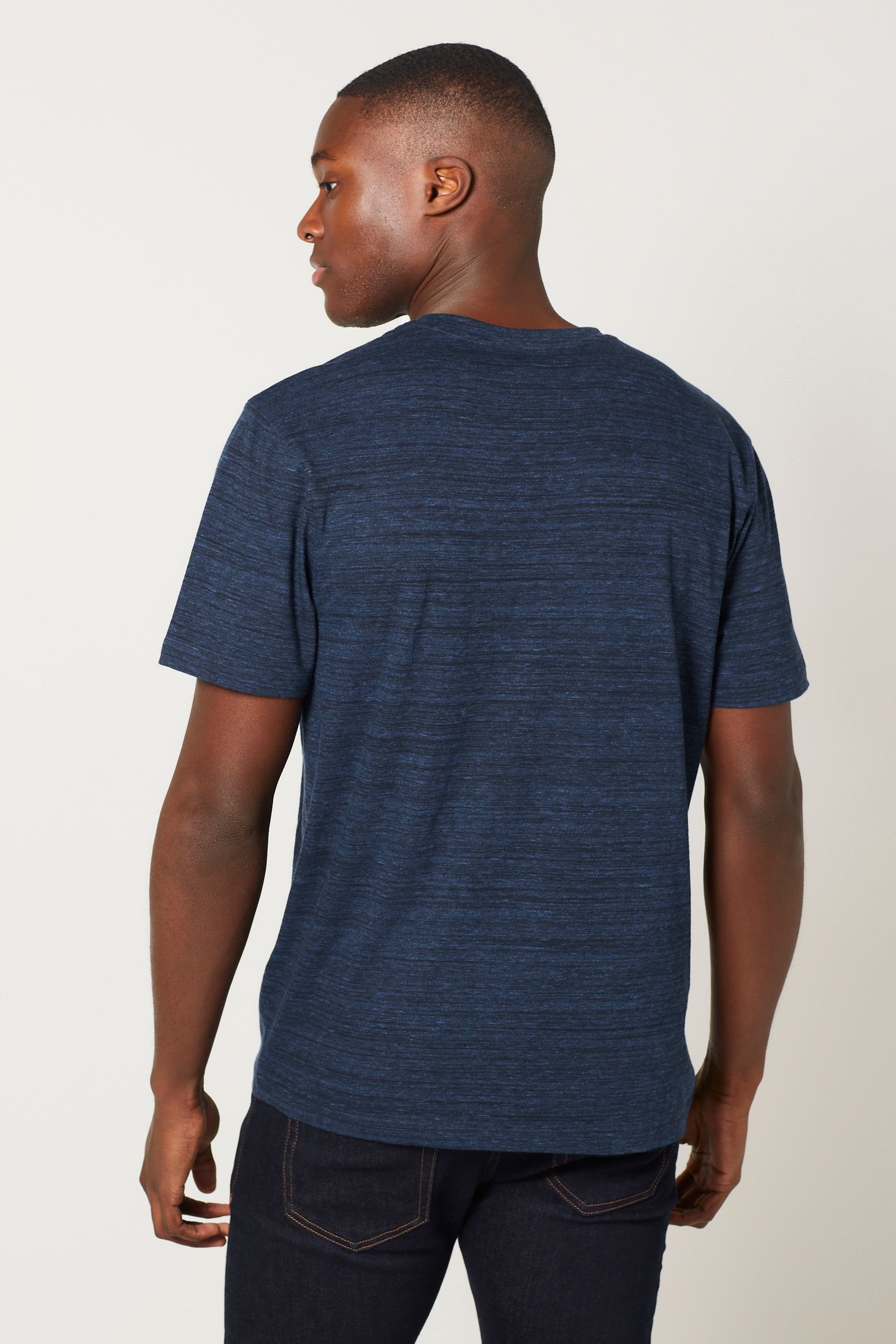 Hirschmotiv im Navy Next mit Blue T-Shirt Regular-Fit (1-tlg) T-Shirt