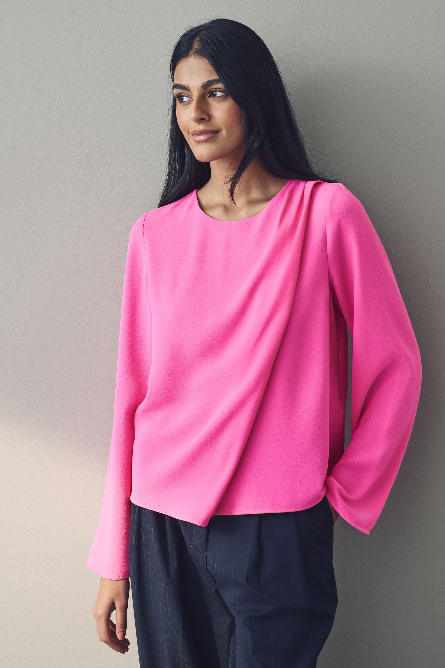 Next Langarmbluse Asymmetrisch drapiertes Langarm-Top (1-tlg)