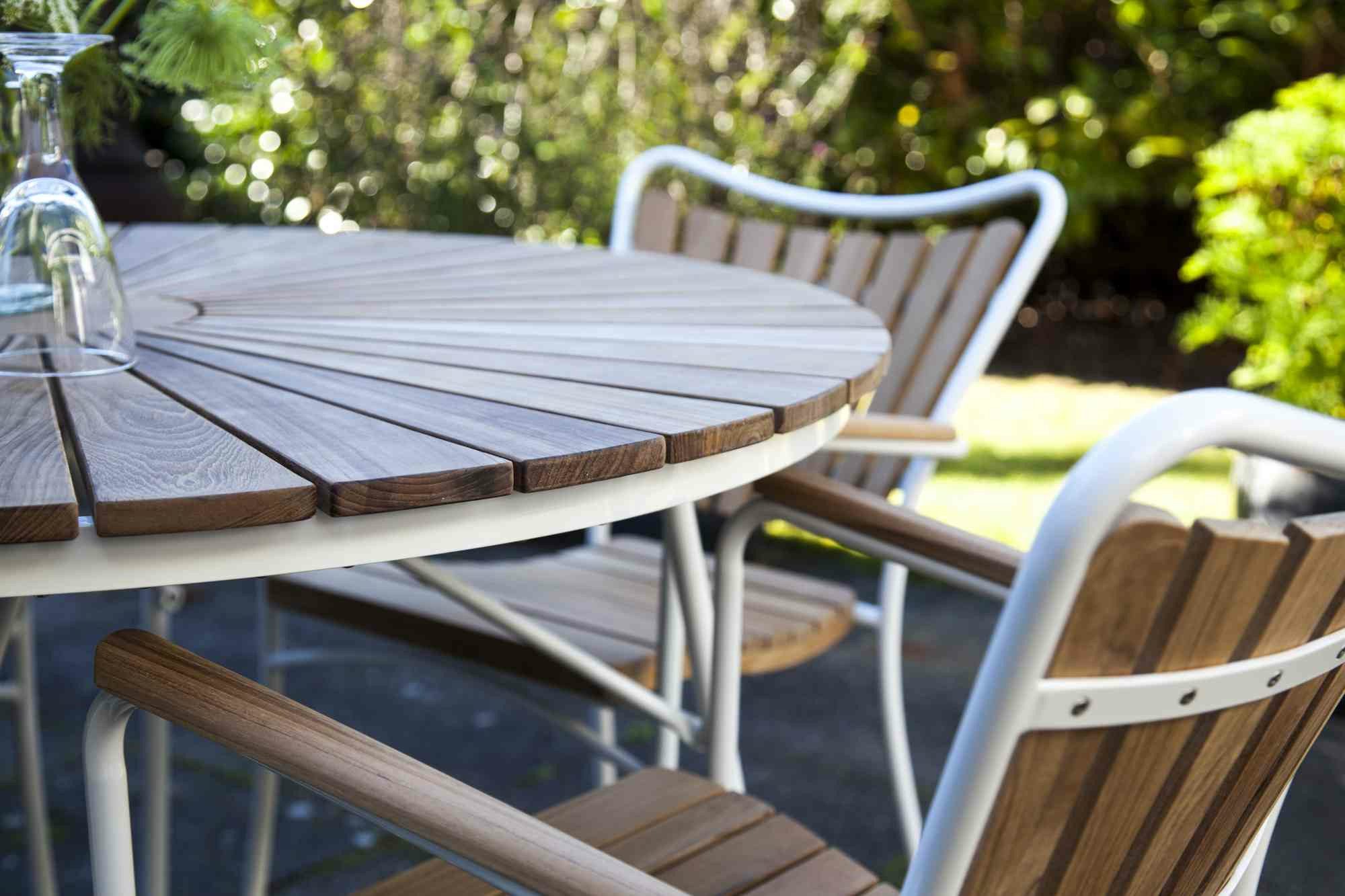 Cinas Garten-Essgruppe Ellen, (6-tlg), Sanfter Trittkomfort, strukturiertes Holzbild, solide Verarbeitung