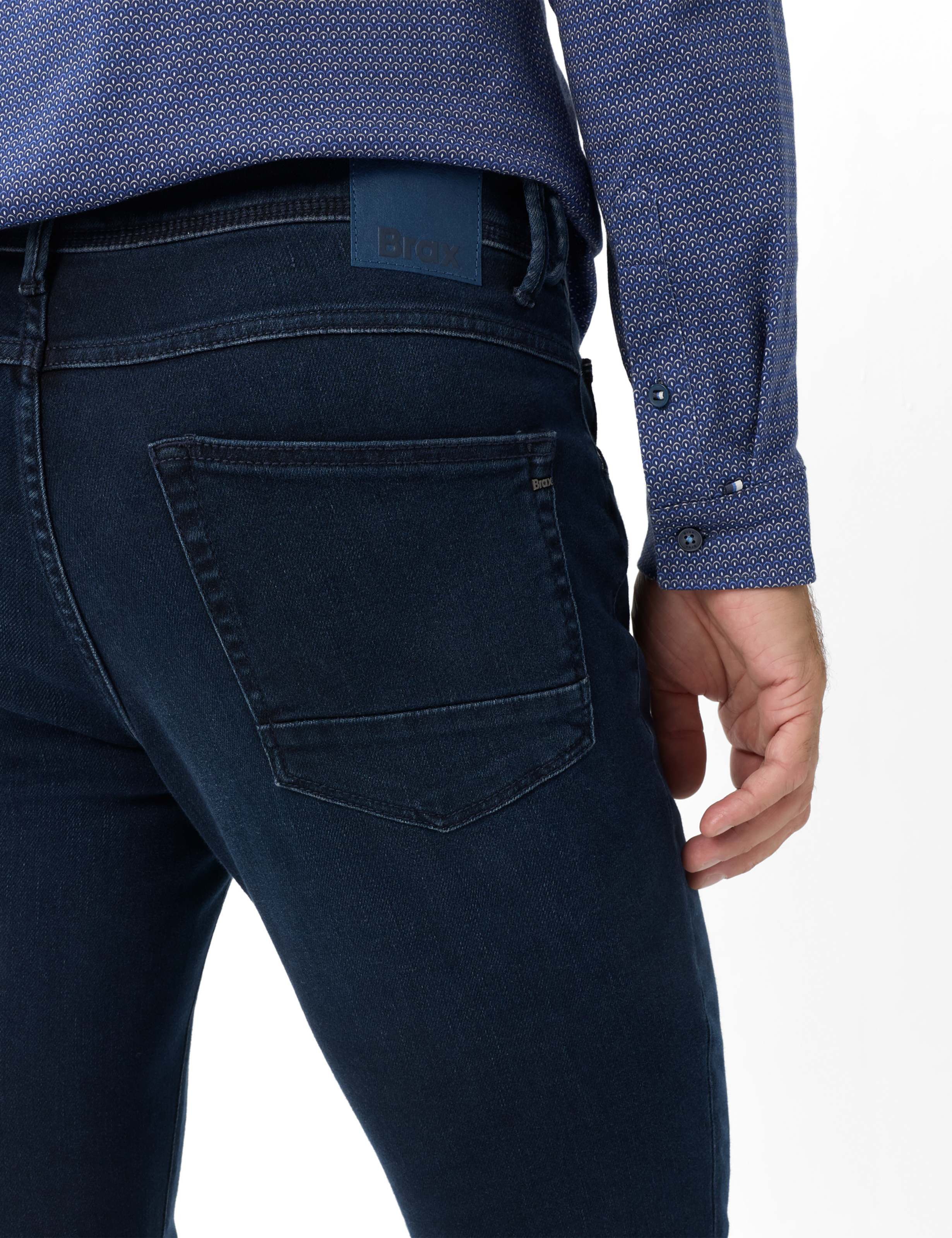 Brax 5-Pocket-Jeans Style CHRIS Denim: Five-Pocket-Jeans im Slim Fit – Bild 4 von 5
