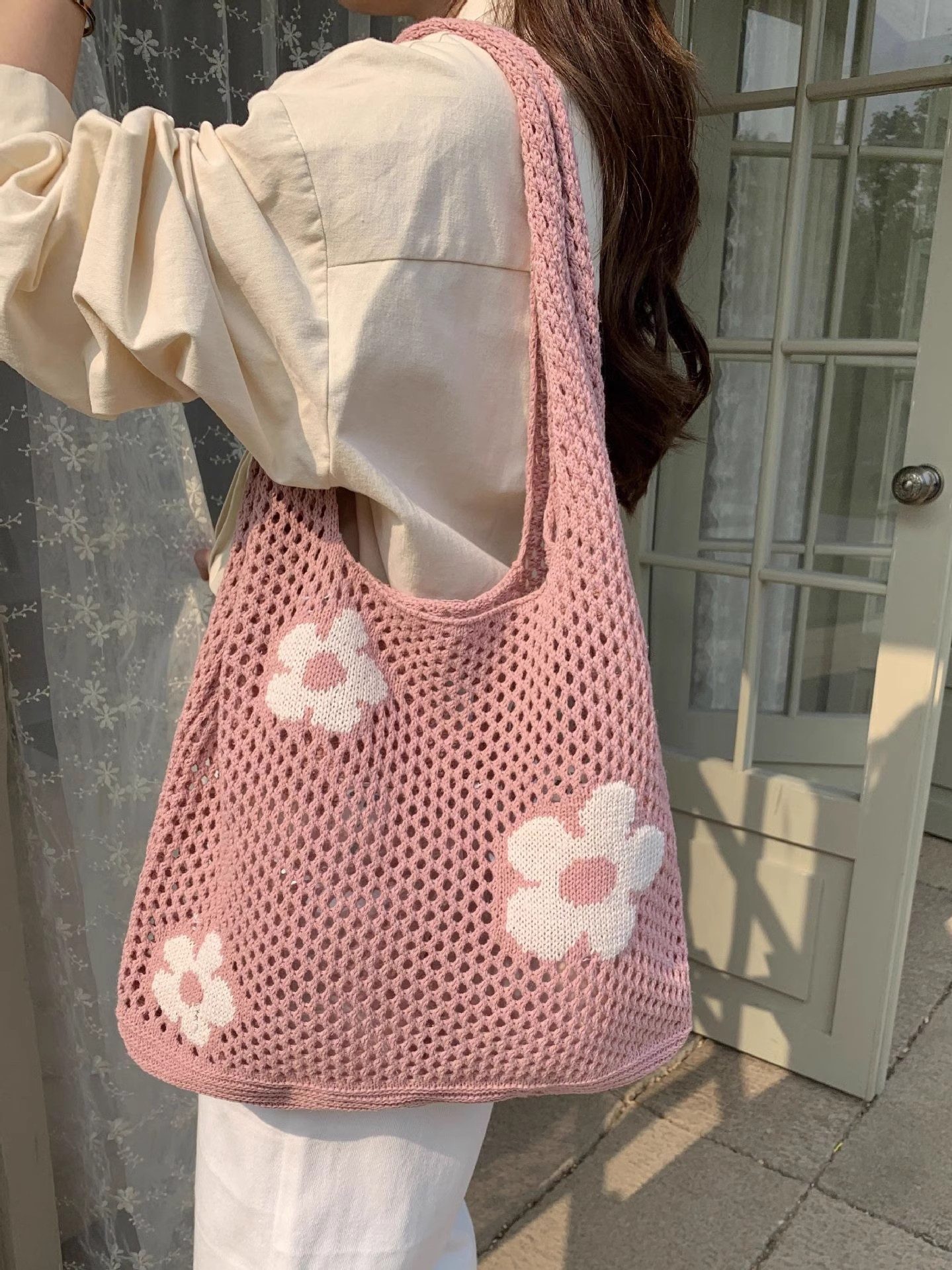 Zaewry Schultertasche Gestrickte Schultertasche mit Blumenmuster, gehäkelte Tote Bag, Strandtasche, geflochtene Schultertasche, Einkaufstasche – Bild 4 von 5