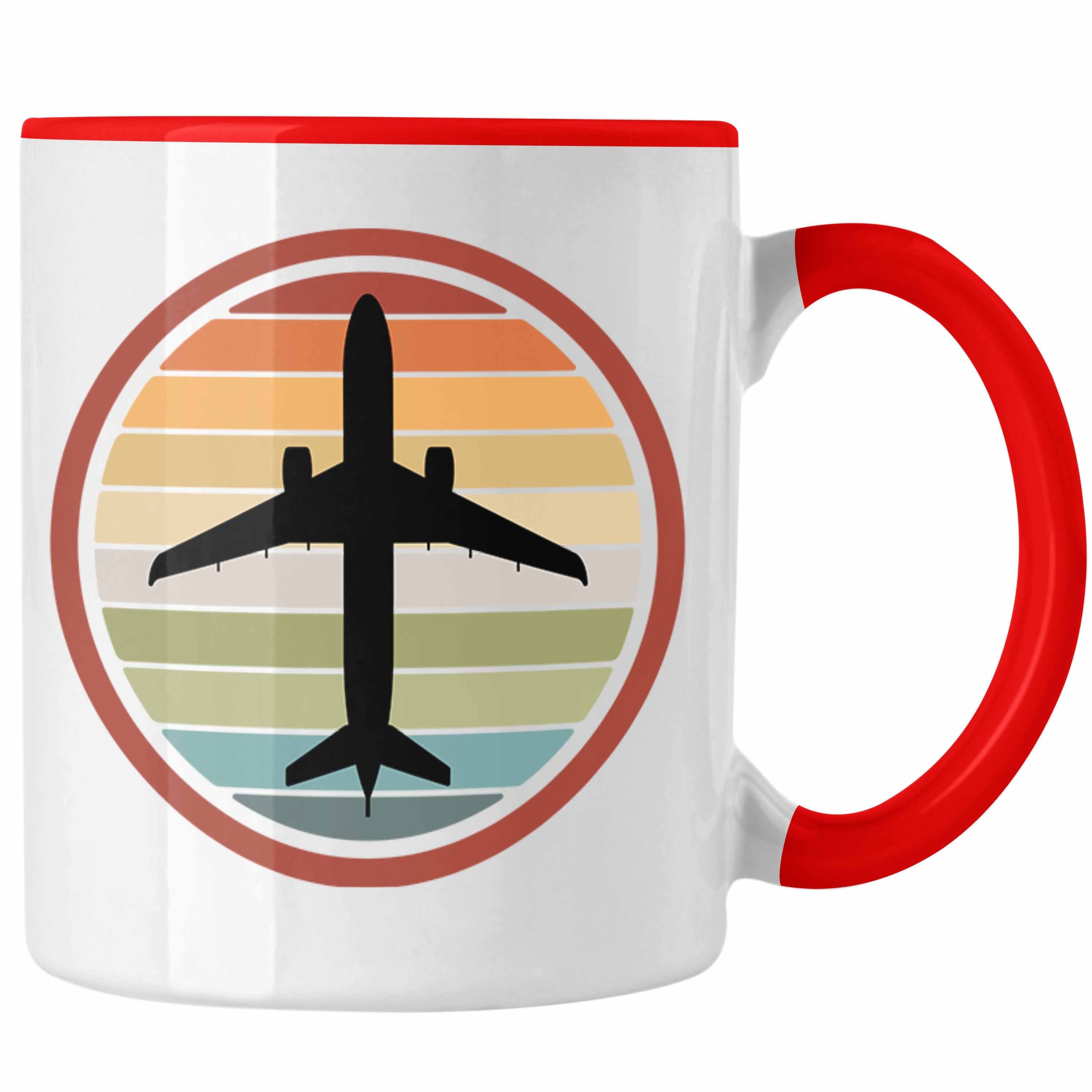 Trendation Tasse Trendation - Pilot Geschenk Tasse Flugzeug Fliegen Geschenkidee Piloten Kaffeetasse Flugzeug Grafik Rot