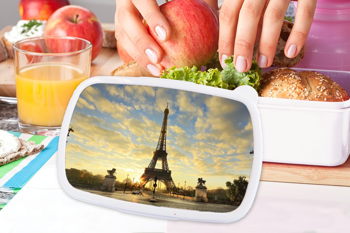 Kunststoff, Kinder einzigartigen Erwachsene, für und Eiffelturm Brotdose, aufgrund, Himmel Brotbox weiß Der Jungs mit MuchoWow Mädchen einem Lunchbox und für (2-tlg), orangefarbenen