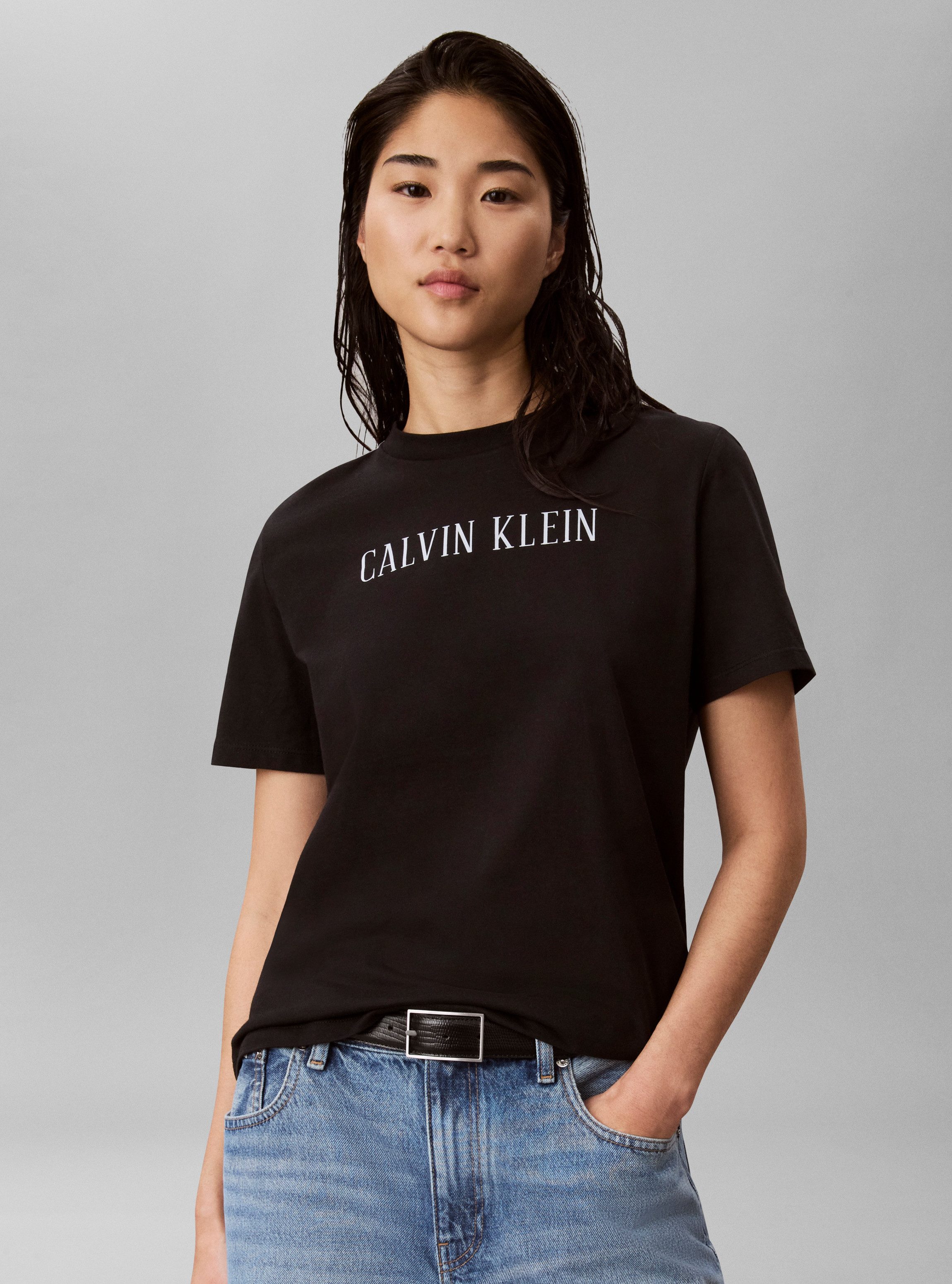 Calvin Klein Jeans T-Shirt Rundhalsausschnitt, Regular Fit, Logoschriftzug