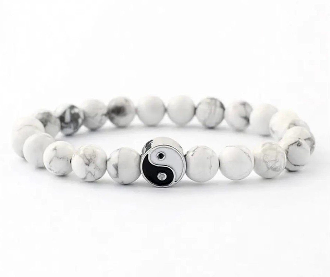 Saraswati Armband Armband "Yin Yang", mit natürlichen Howlith Perlen (8mm), Ø5,5-10cm