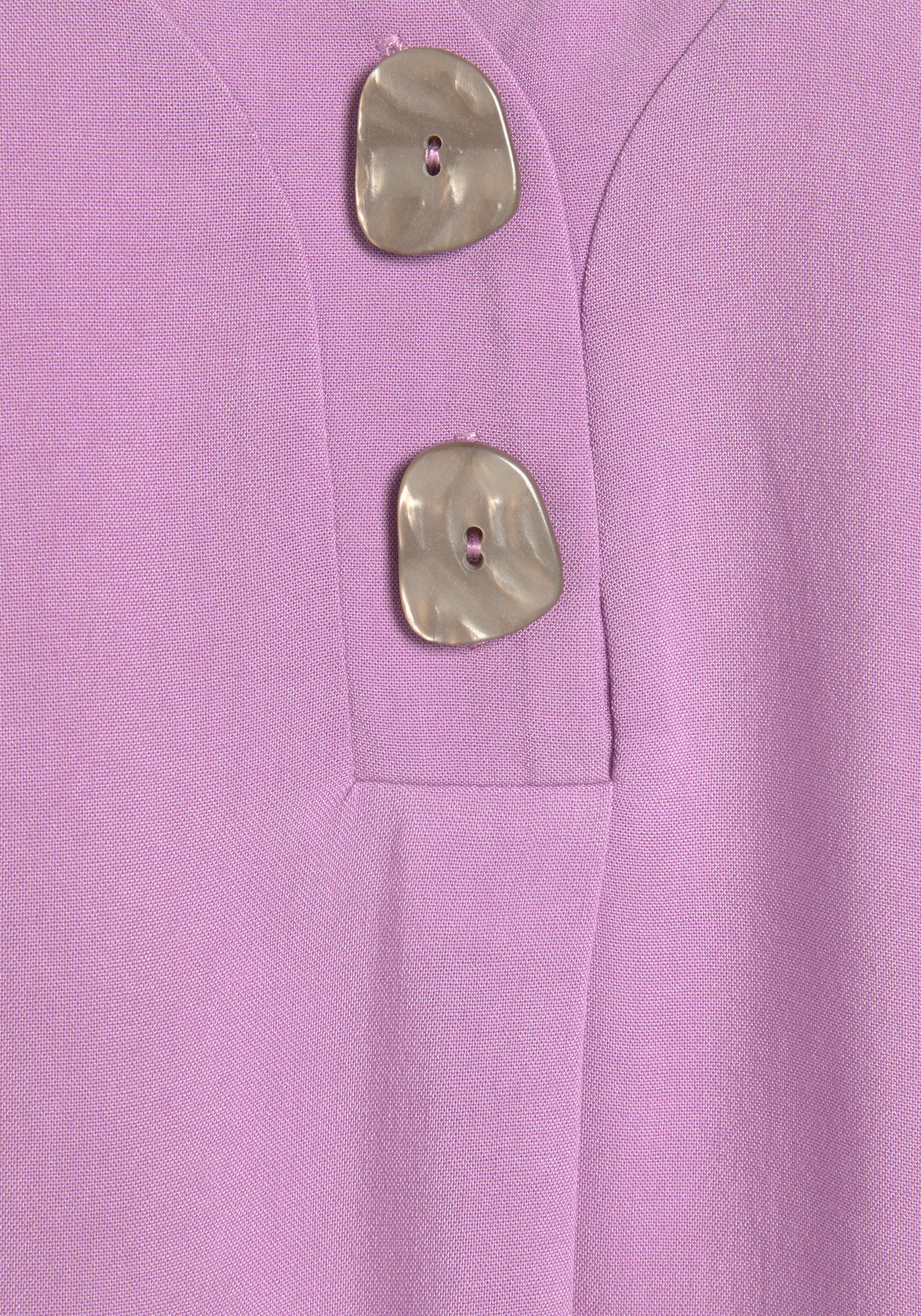 LASCANA Schlupfbluse mit tiefem V-Ausschnitt und modischen Knöpfen luftige Kurzarmbluse, lässiges Blusenshirt, Basic – Bild 5 von 5