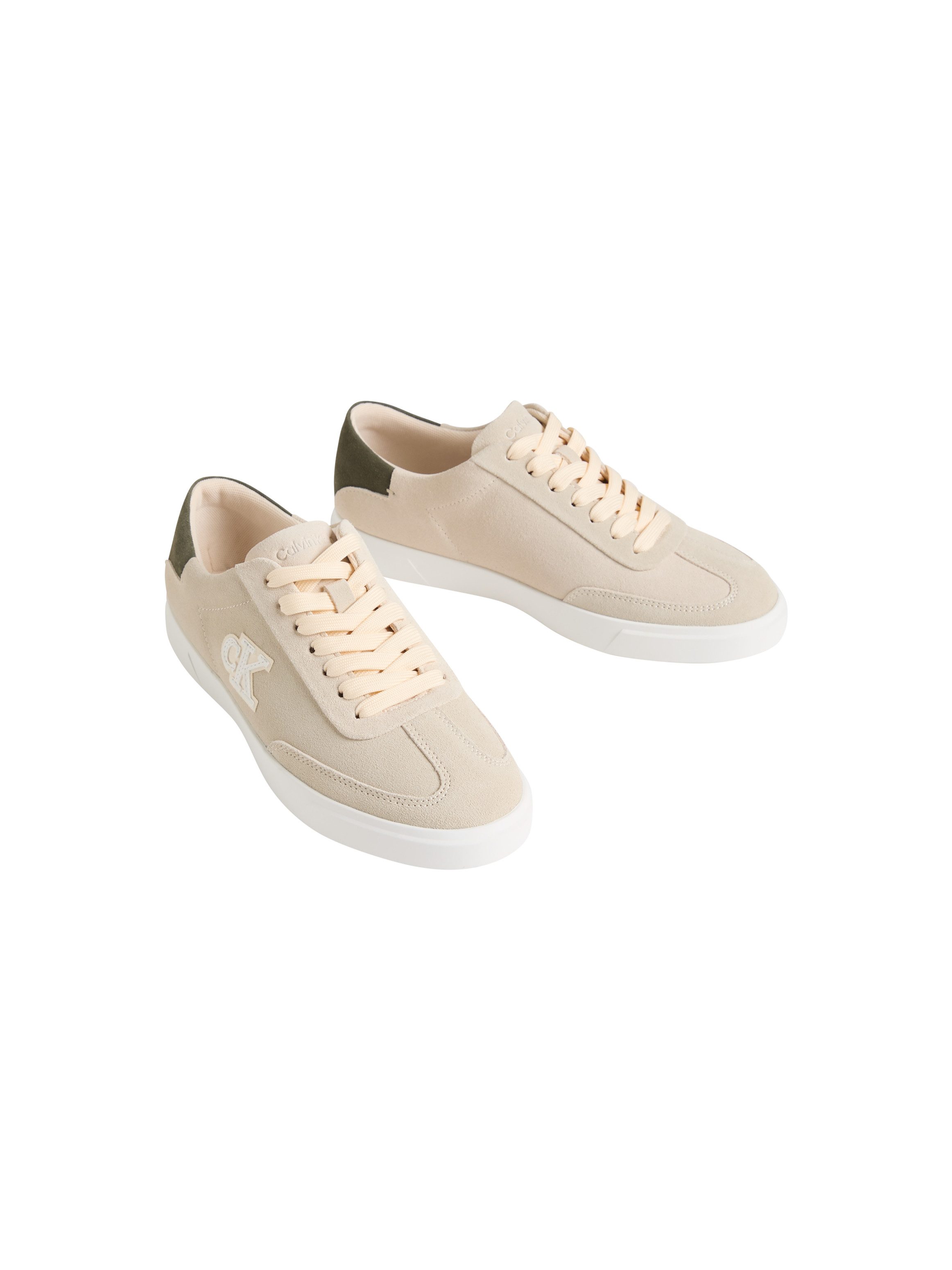 Calvin Klein LOW PRO CUPS WT SUEDE MG Plateausneaker Halbschuh, Schnürschuh, Freizeitsneaker mit seitlichem CK-Logo