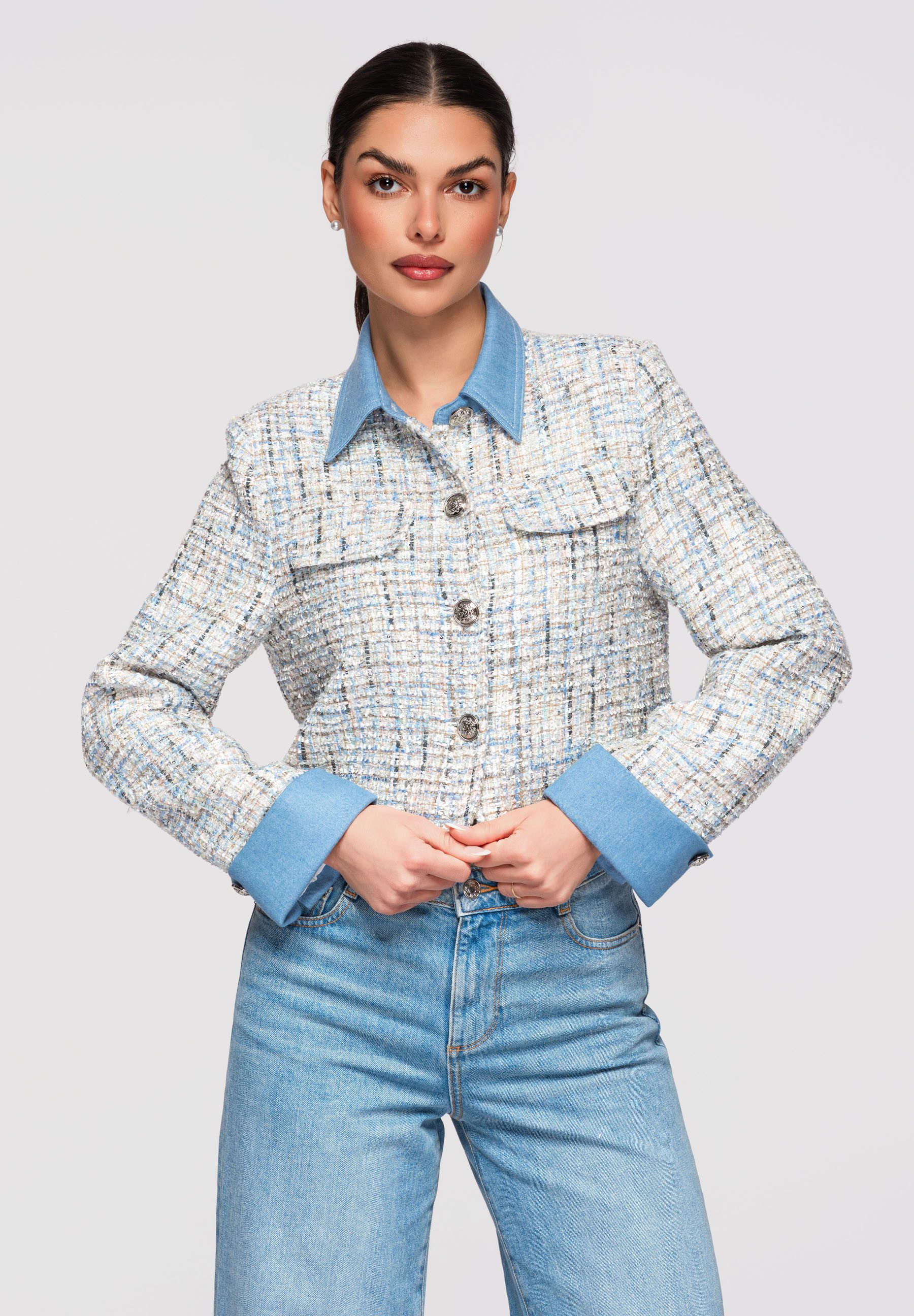 OMBRE Kurzblazer Kurzer Damenblazer aus strukturiertem Stoff mit Metallknöpfen