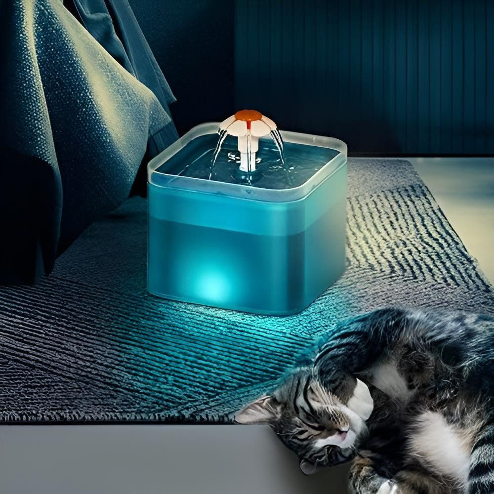PETKIT Trinkbrunnen 2 l, Katzen Wasserspender, Vierfach-Filtersystem und LED-Anzeige