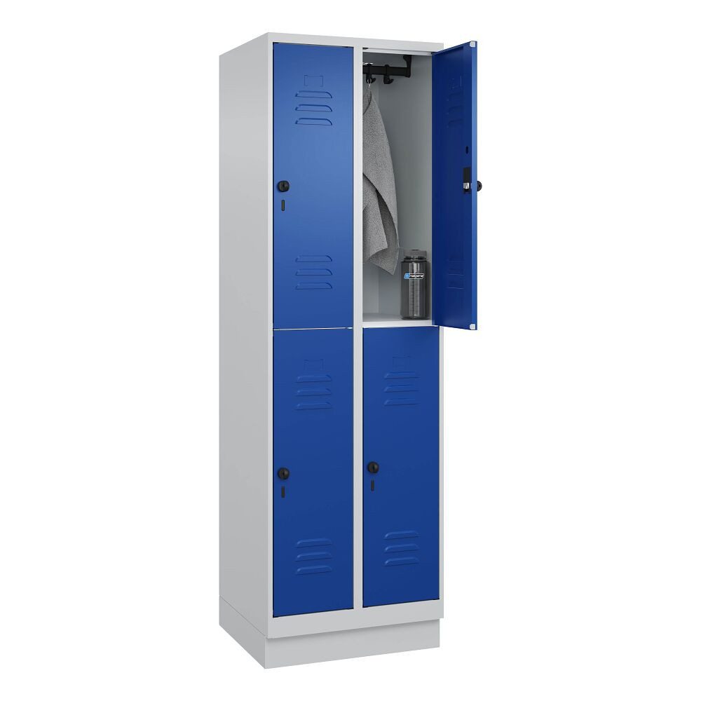 C+P Garderobenschrank Doppel-Garderobenschrank Classic Plus, Abteilbreite 30 cm, mit Sockel Sicherheits-Drehriegel, kein Aufbrechen durch Überdrehen