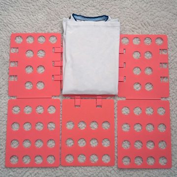 Intirilife Wäschesortierer Falt-Hilfe für Kleidung (Wäsche Faltbrett Kleiderfalthilfe in Pink, 1 St), 67.5 x 58 cm - Schnelles unkompliziertes Zusammenlegen von Wäsche