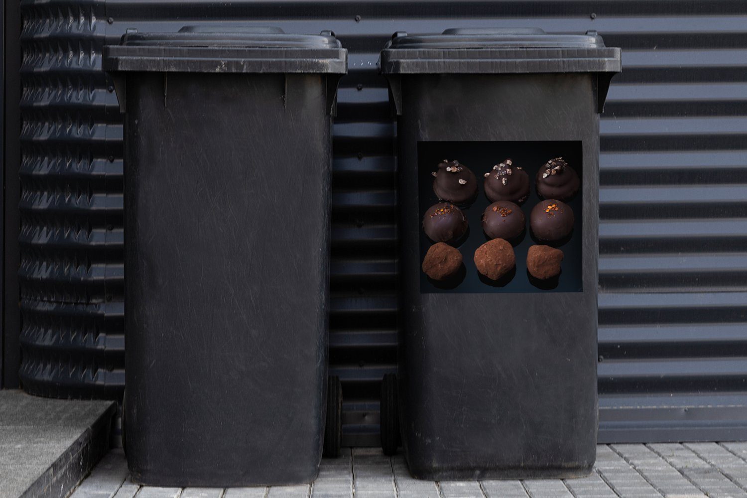 Mülltonne, Dekoration Container, Wandsticker (1 Die St), Schokoladentrüffel Abfalbehälter MuchoWow Sticker, Mülleimer-aufkleber, mit