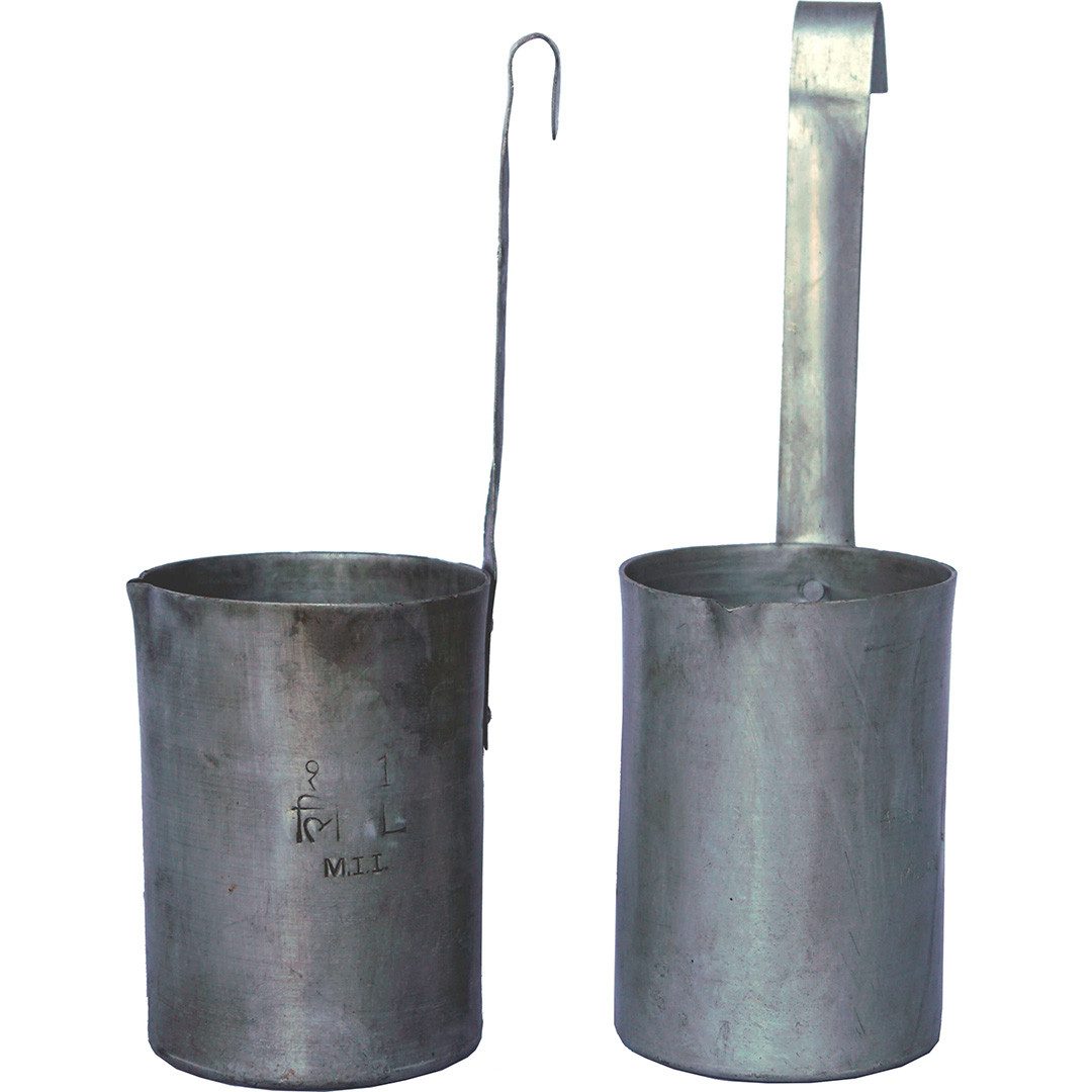 Trademark Living Wasserkrug Zinkkrug 1L im 2er Set – Dekorative Aufbewahrung & Vintage Deko, (2-tlg)