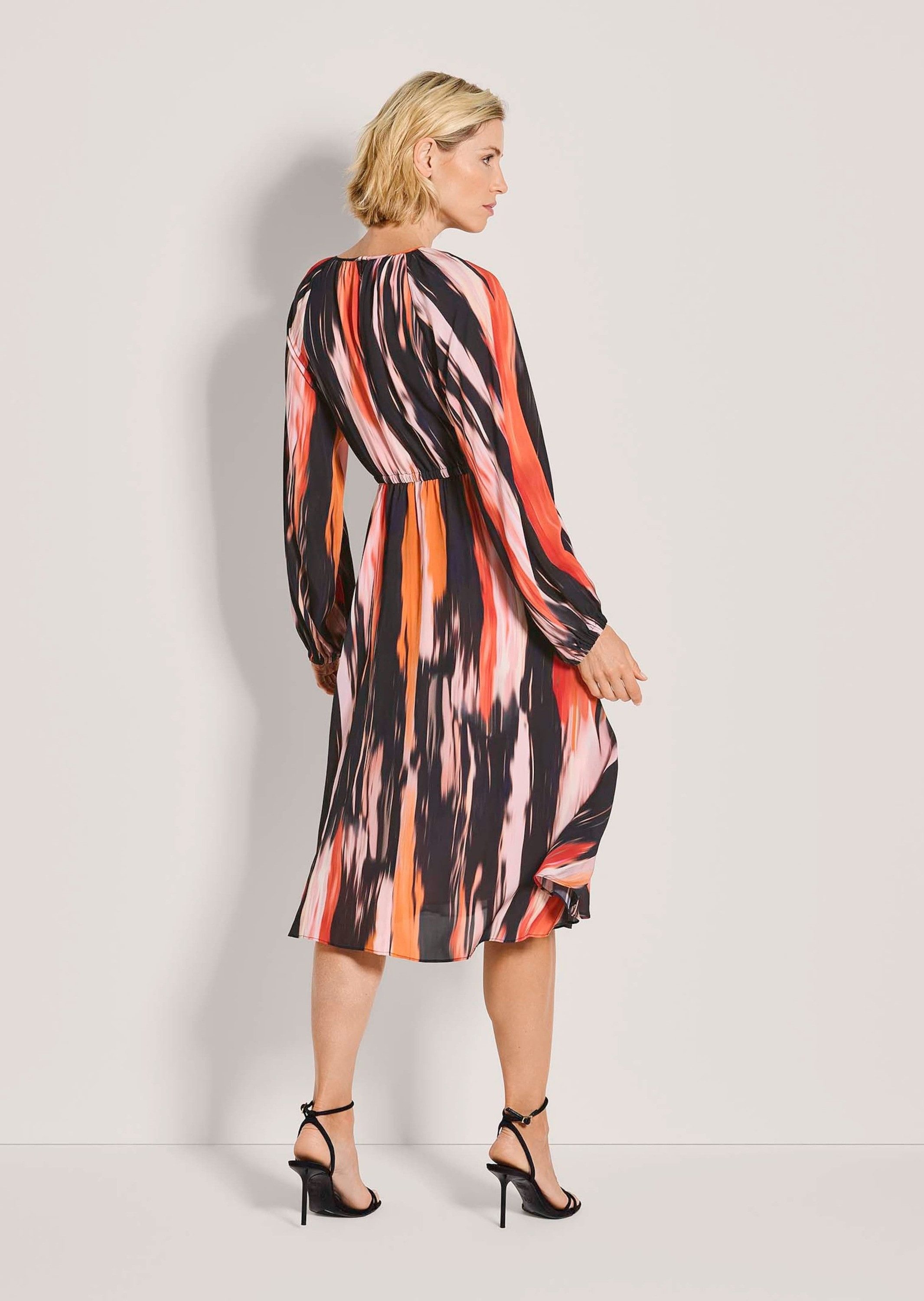 MADELEINE Midikleid Viskosekleid mit Streifenmuster Sommerkleid mit elastischer Taille, Rundhals, Knielänge und Langarm