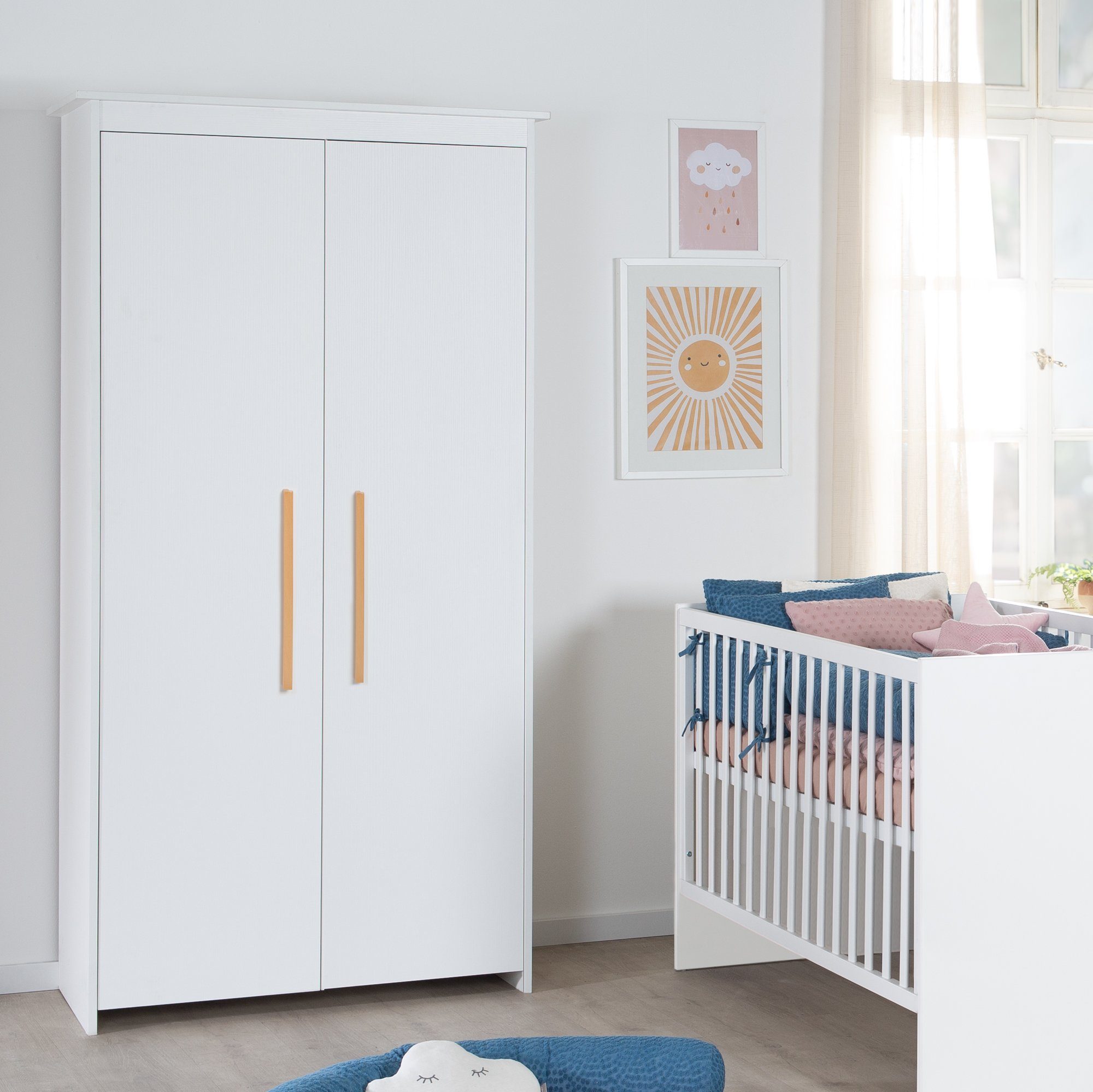 roba® Kinderkleiderschrank Lilo 2-türig Kinderschrank mit modernen Holzgriffen - Weiß / Natur