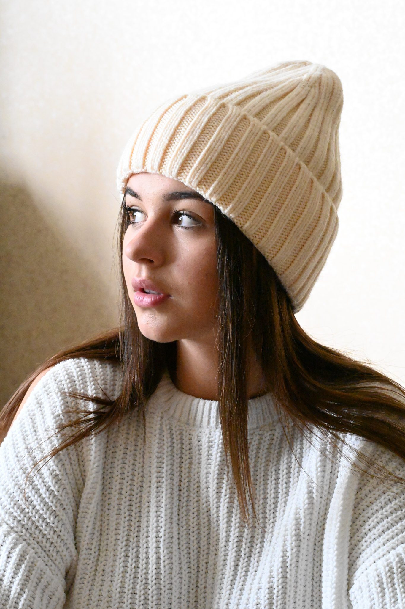 Runde Perlé Beanie warme Wintermütze 100% Merinowolle hellbeige Beanie aus reiner, extrafeiner Merinowolle mit Umschlag