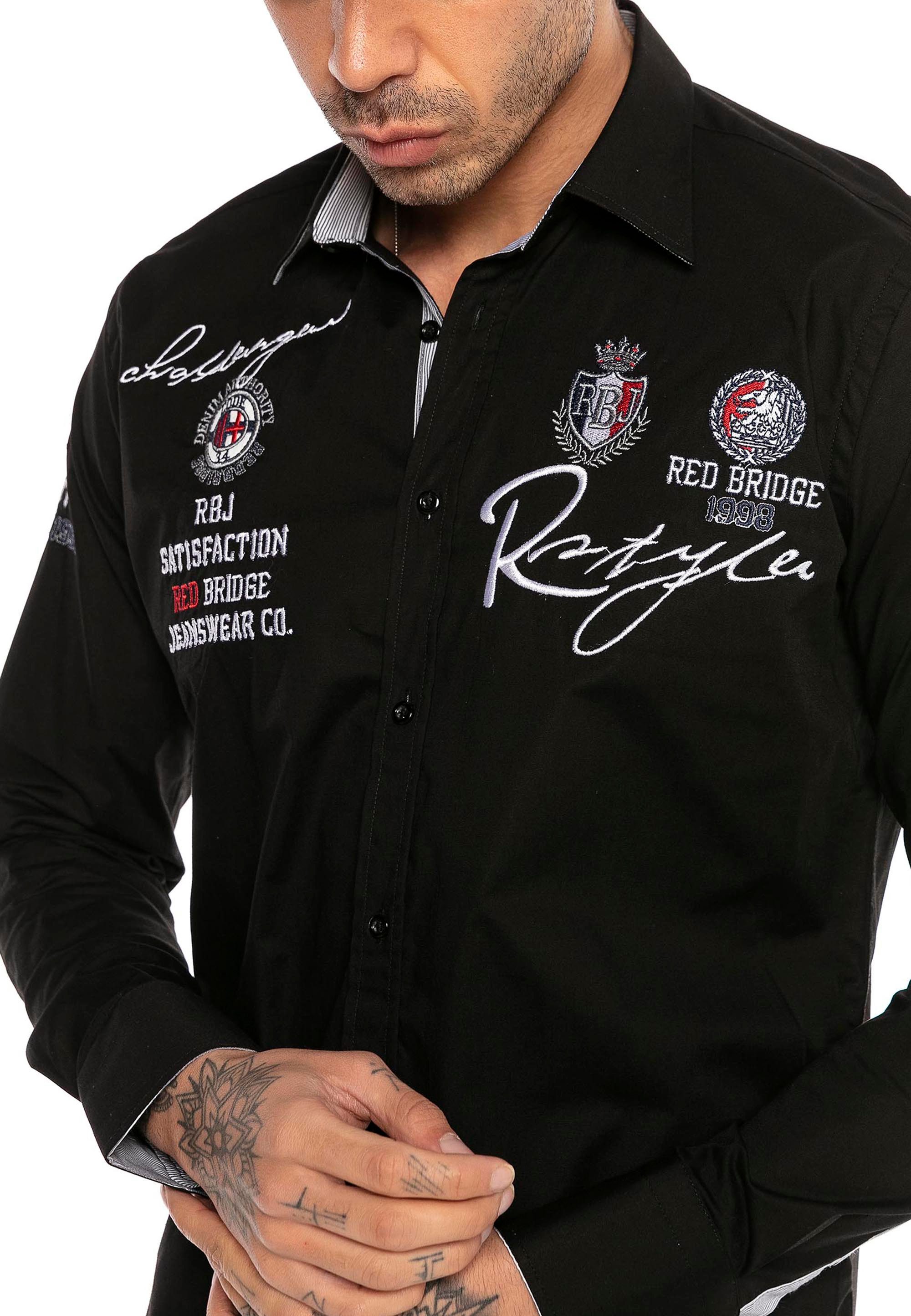 RedBridge Langarmhemd mit Stickereien – Regular Fit, Kentkragen, Stilvoll & günstig online kaufen