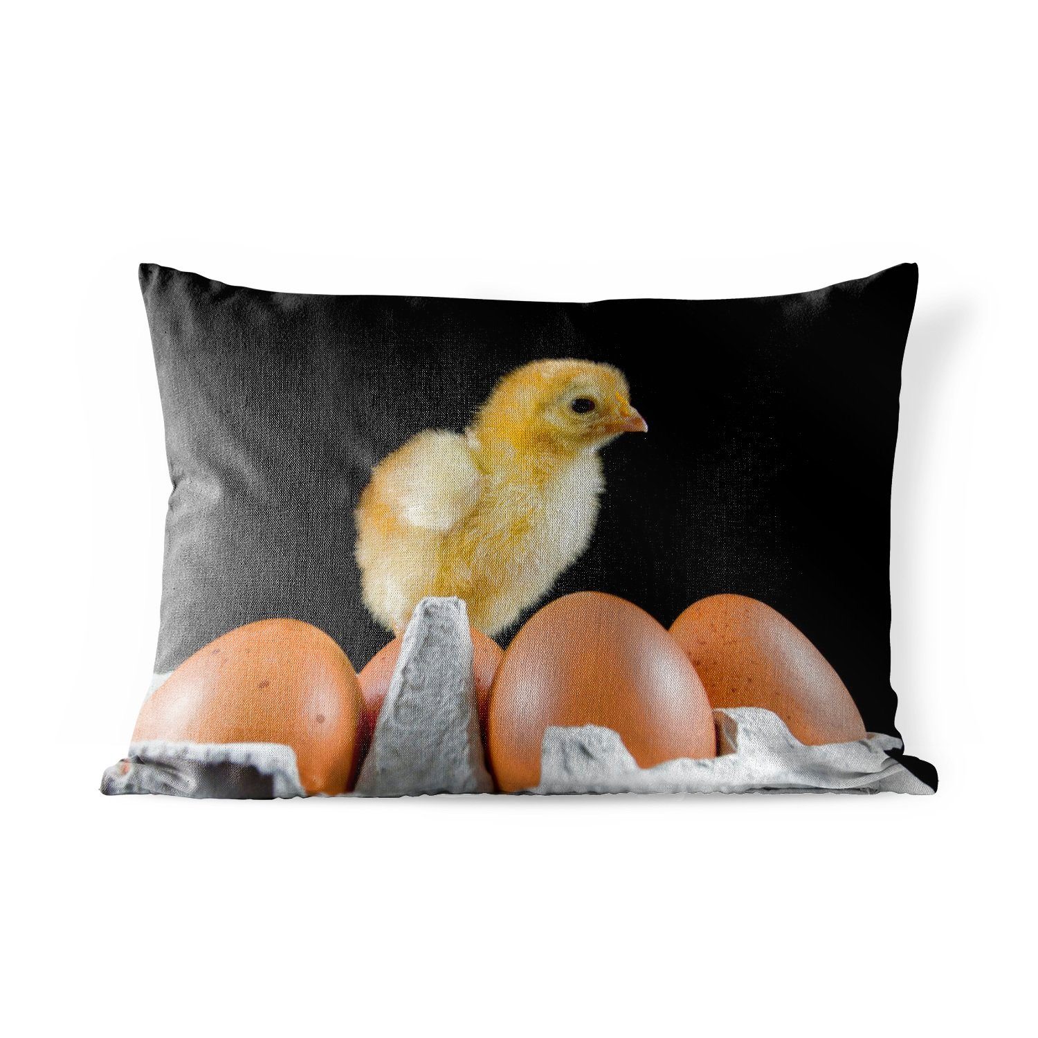 MuchoWow Dekokissen Ein Küken auf einem Ei auf schwarzem Hintergrund, Outdoor-Dekorationskissen, Polyester, Dekokissenbezug, Kissenhülle