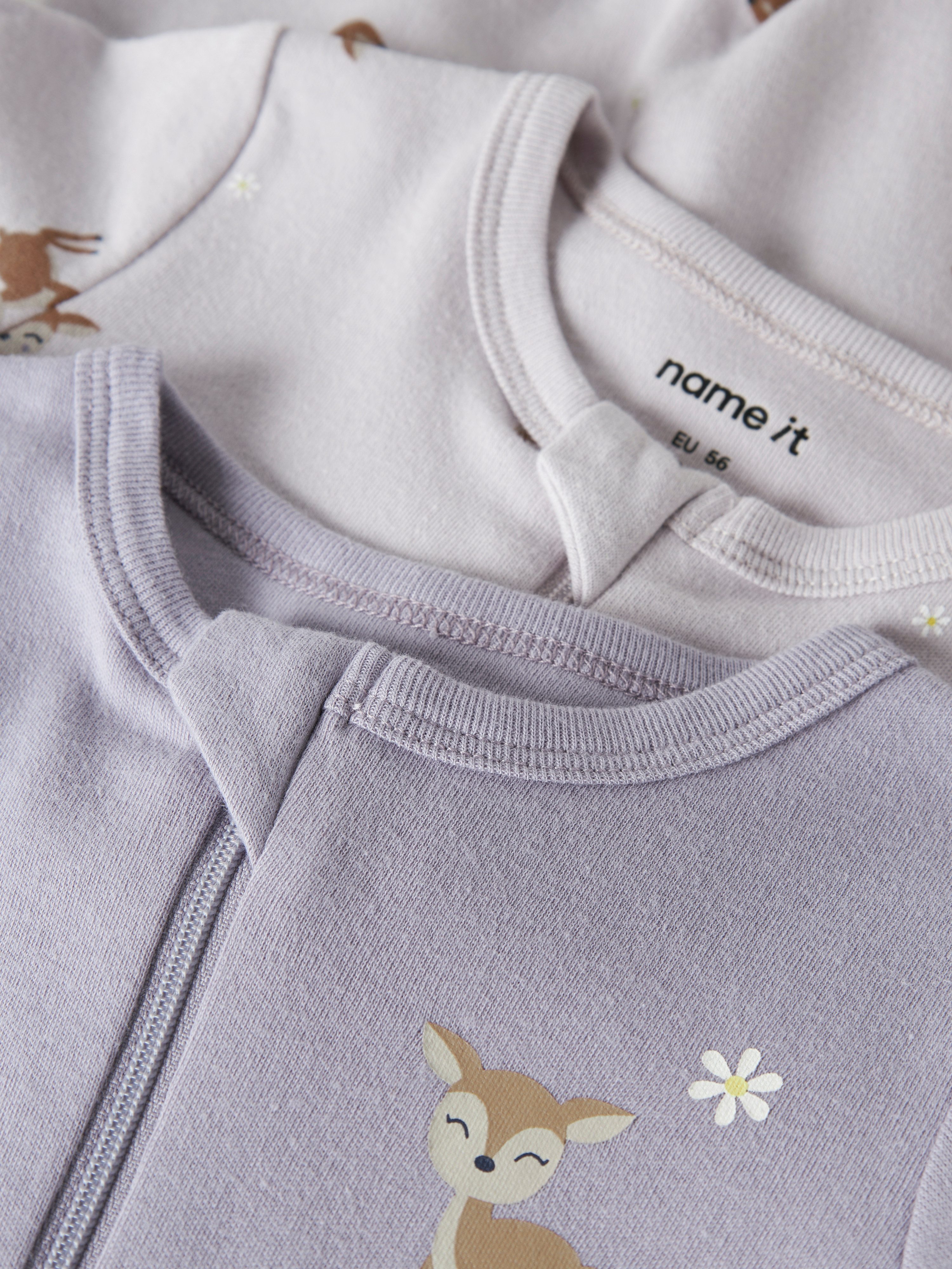 Name It Schlafanzug NBFNIGHTSUIT 2P ZIP FF LILAC DEER NOOS (Packung, 2 tlg) aus Baumwolle, bequeme Passform, mit Reißverschluss und Kinnschutz – Bild 5 von 5