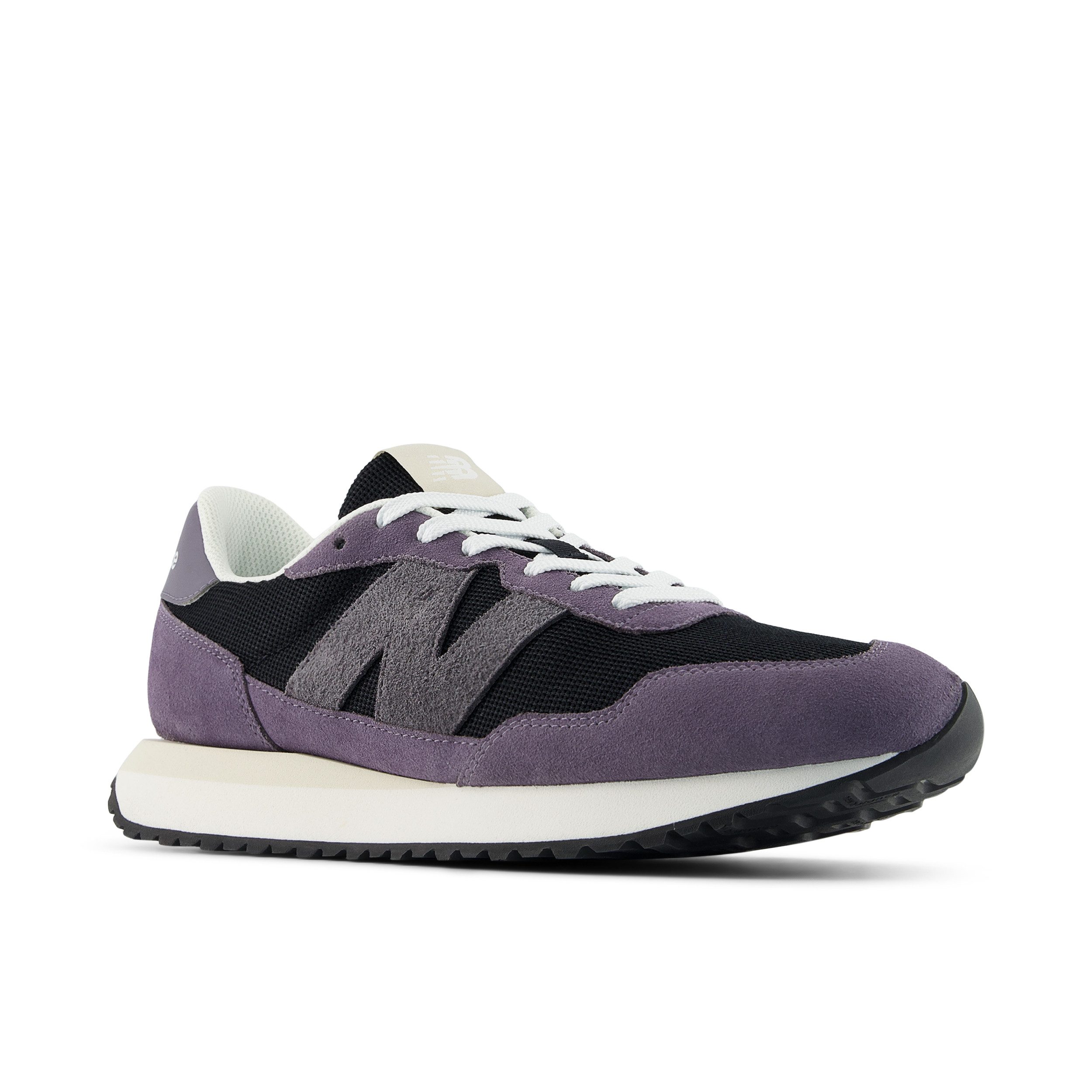 237 Sneaker