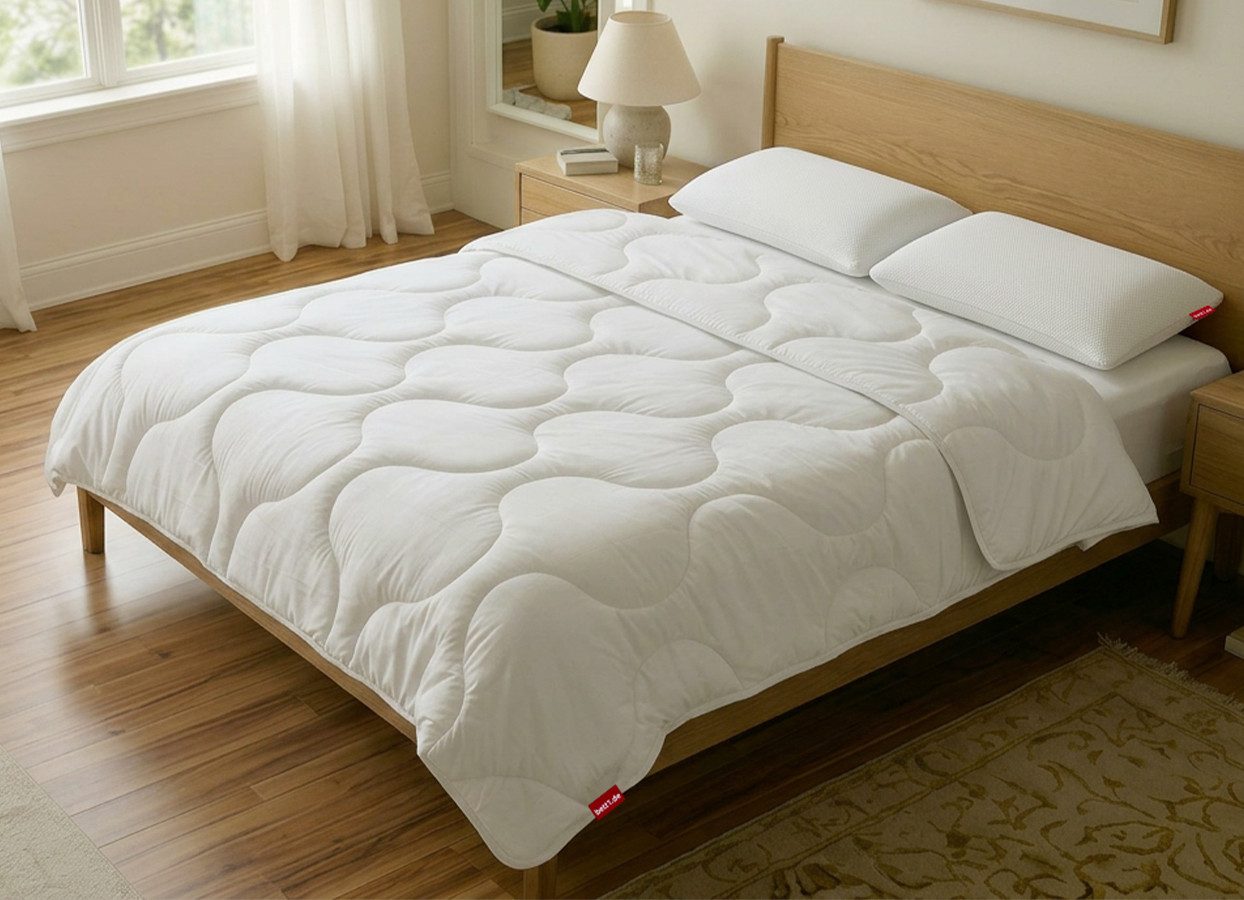 bett1.de Baumwollbettdecke BODYGUARD® Ganzjahresdecke mittelwarm, Decke für alle Jahreszeiten, Bezug: 100% Baumwolle, Füllung: 100% Polyester, waschbar bei 40° C