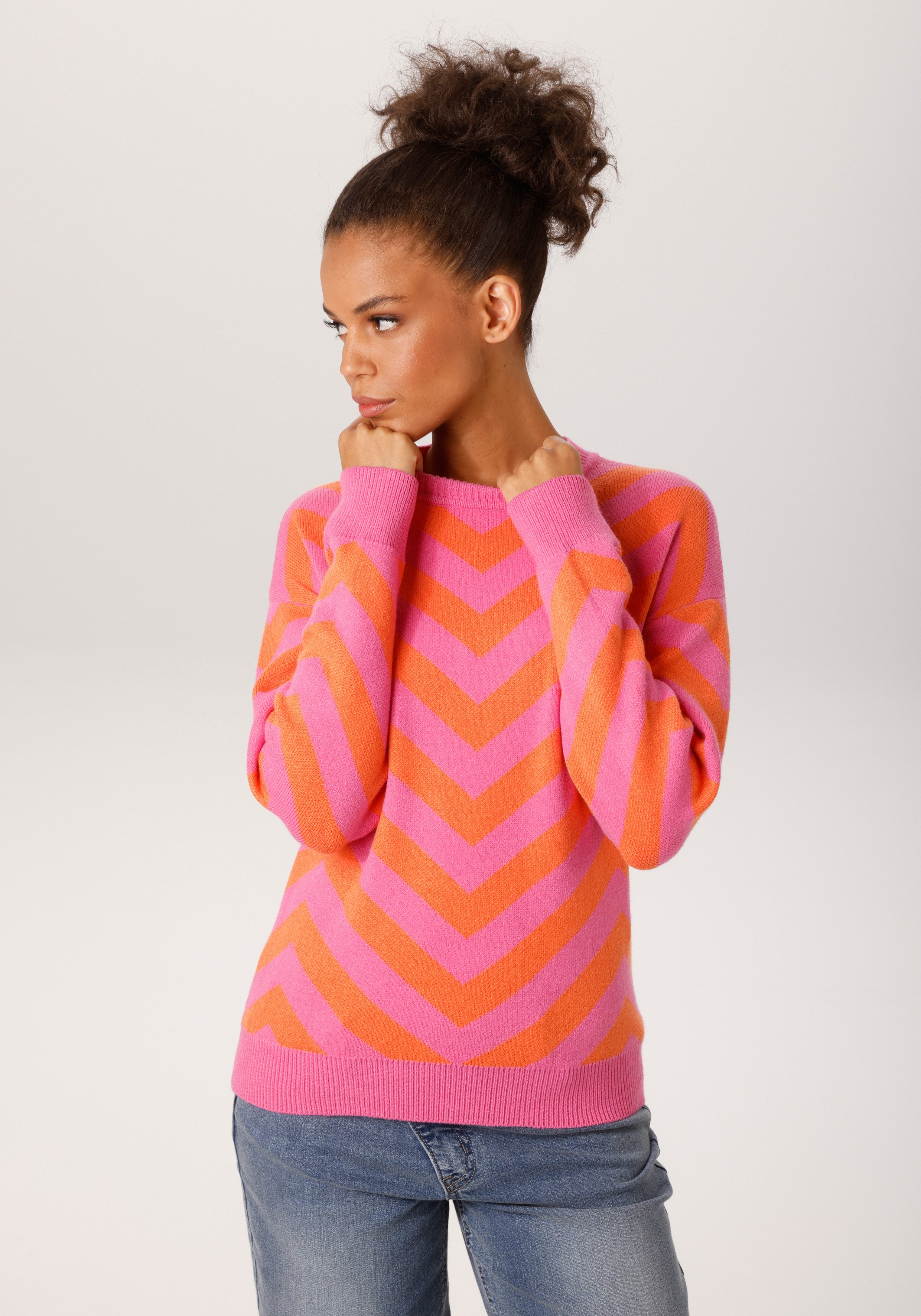 Aniston CASUAL Strickpullover im trendfarbenem Zick-Zack-Muster - NEUE KOLLEKTION. € 39,99, (€ 39,99 pro 1 Stk).