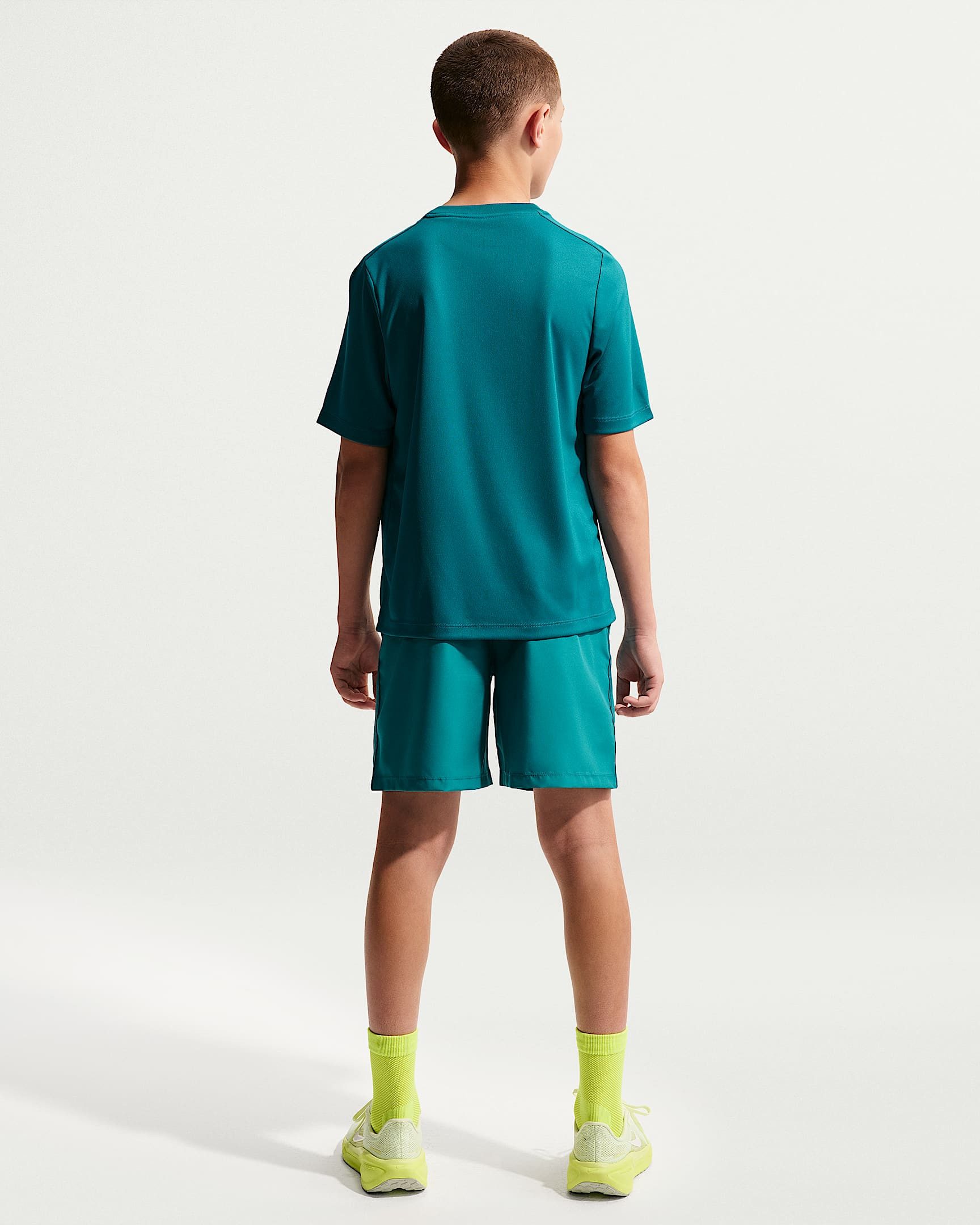 Nike Trainingsshirt Nike Multi Refresh Big Kids' (Boys) Top Für Kinder und Jugendliche – Bild 5 von 5