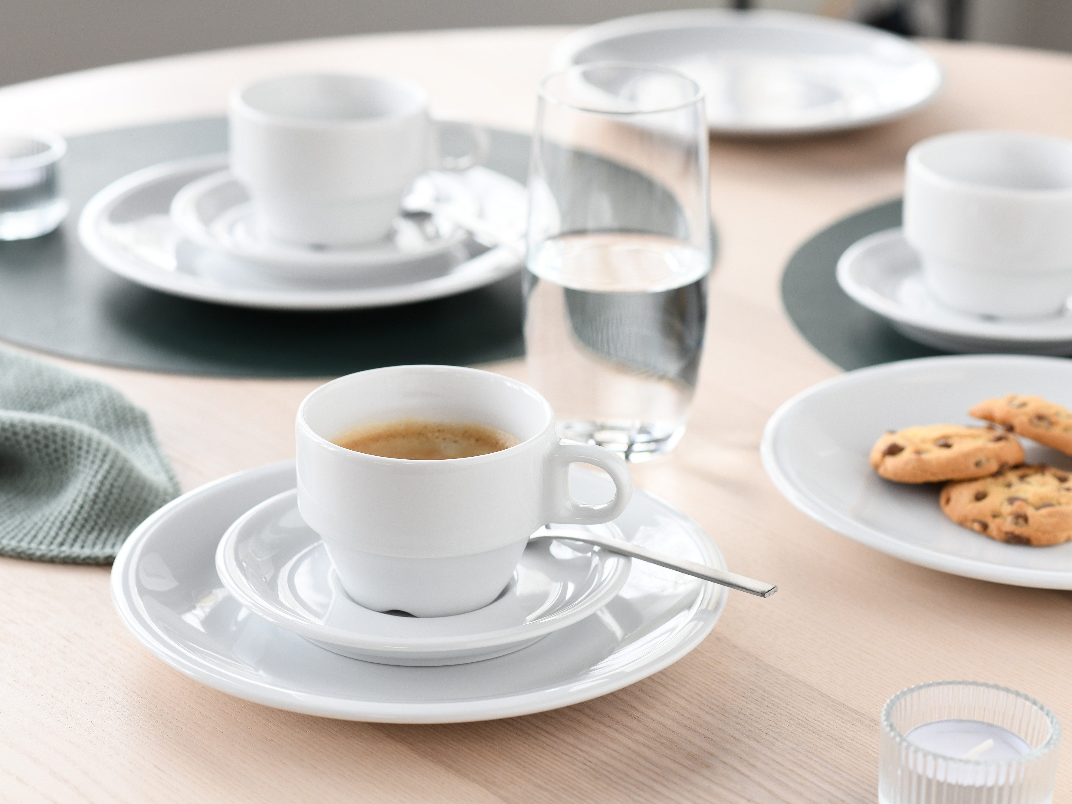 CreaTable Kaffeeservice Milano Weiss, Service 18-tlg. (18-tlg), 6 Personen, Porzellan, Daily Use, Minimalistischer Stil
