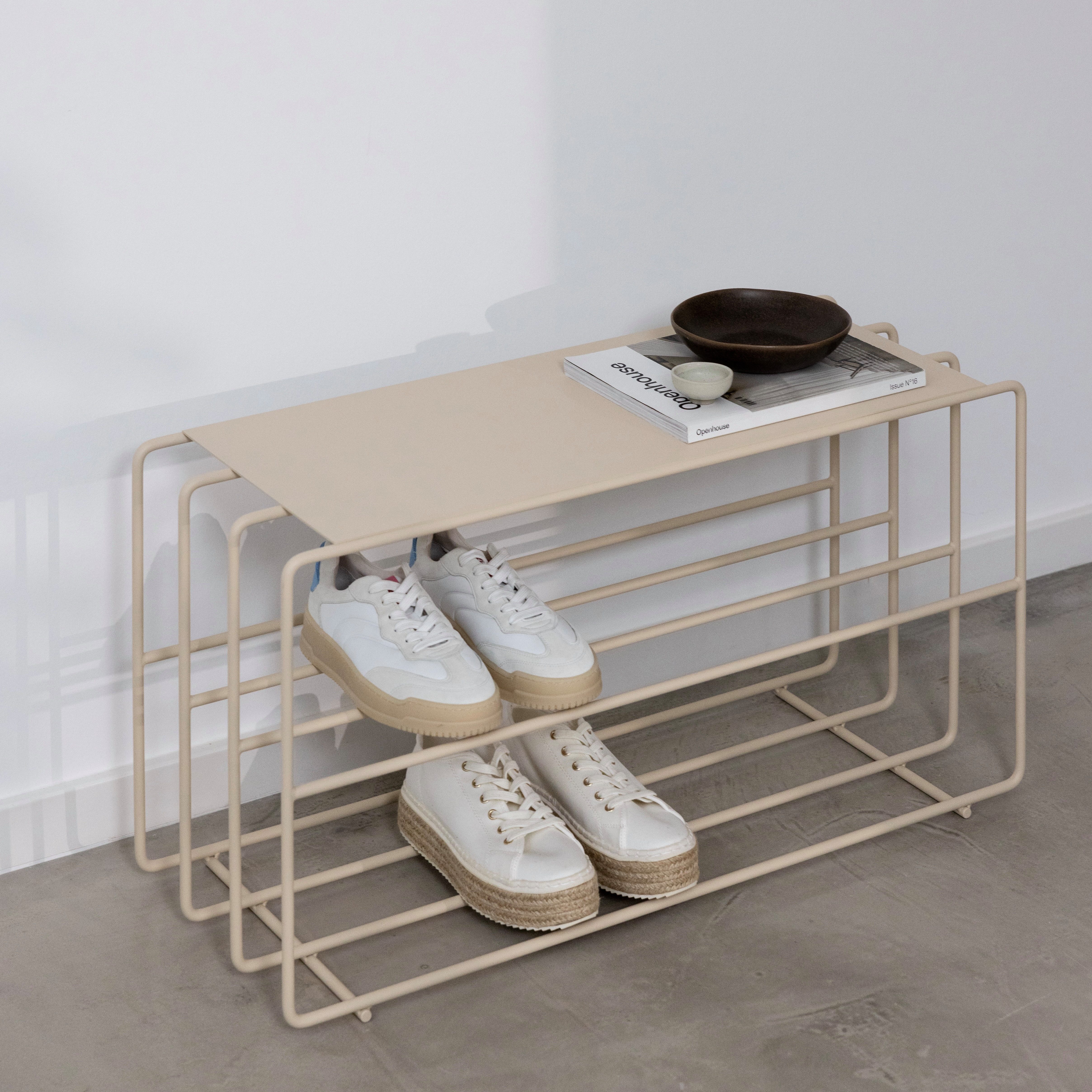 Metallbude Schuhregal NEVA, hochwertiges Metallregal, Sitzbank mit 3 Ablagen, industrial