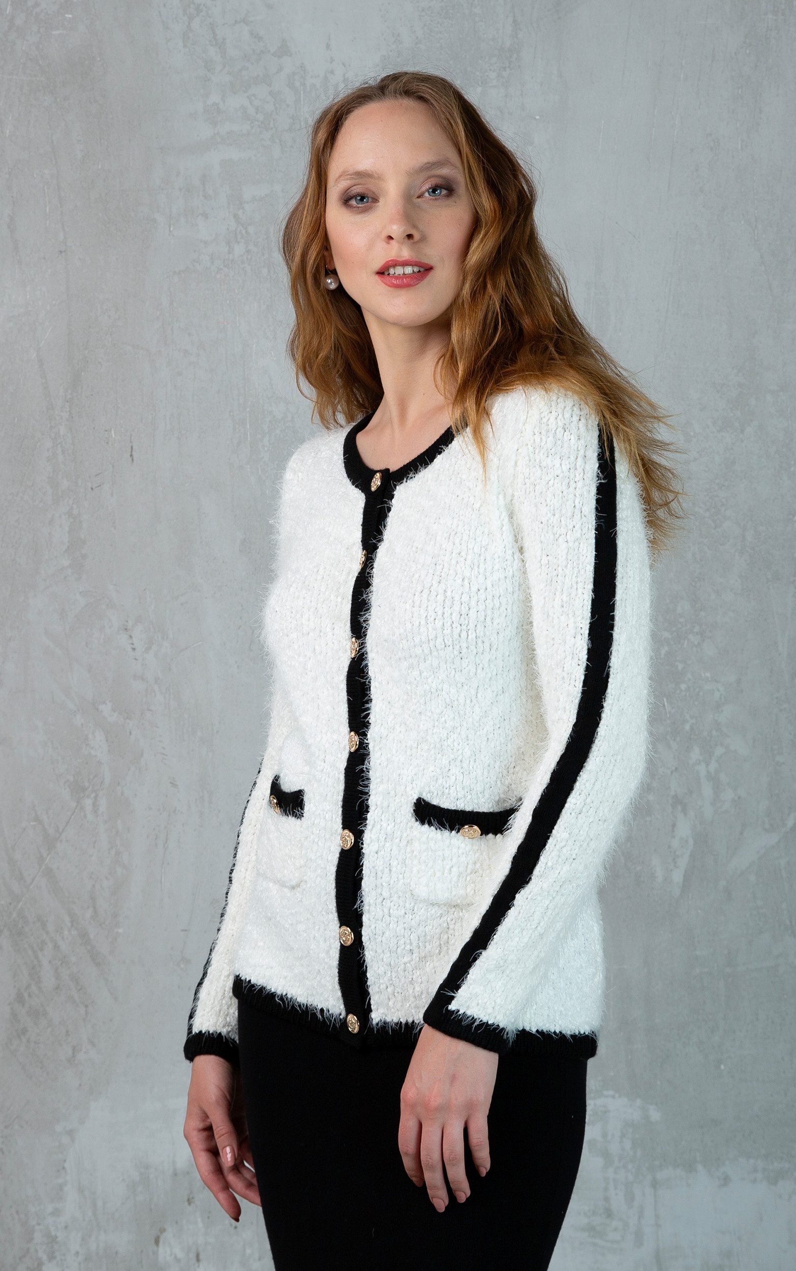 Passioni Cardigan mit Kontraststreifen und Knöpfen günstig online kaufen