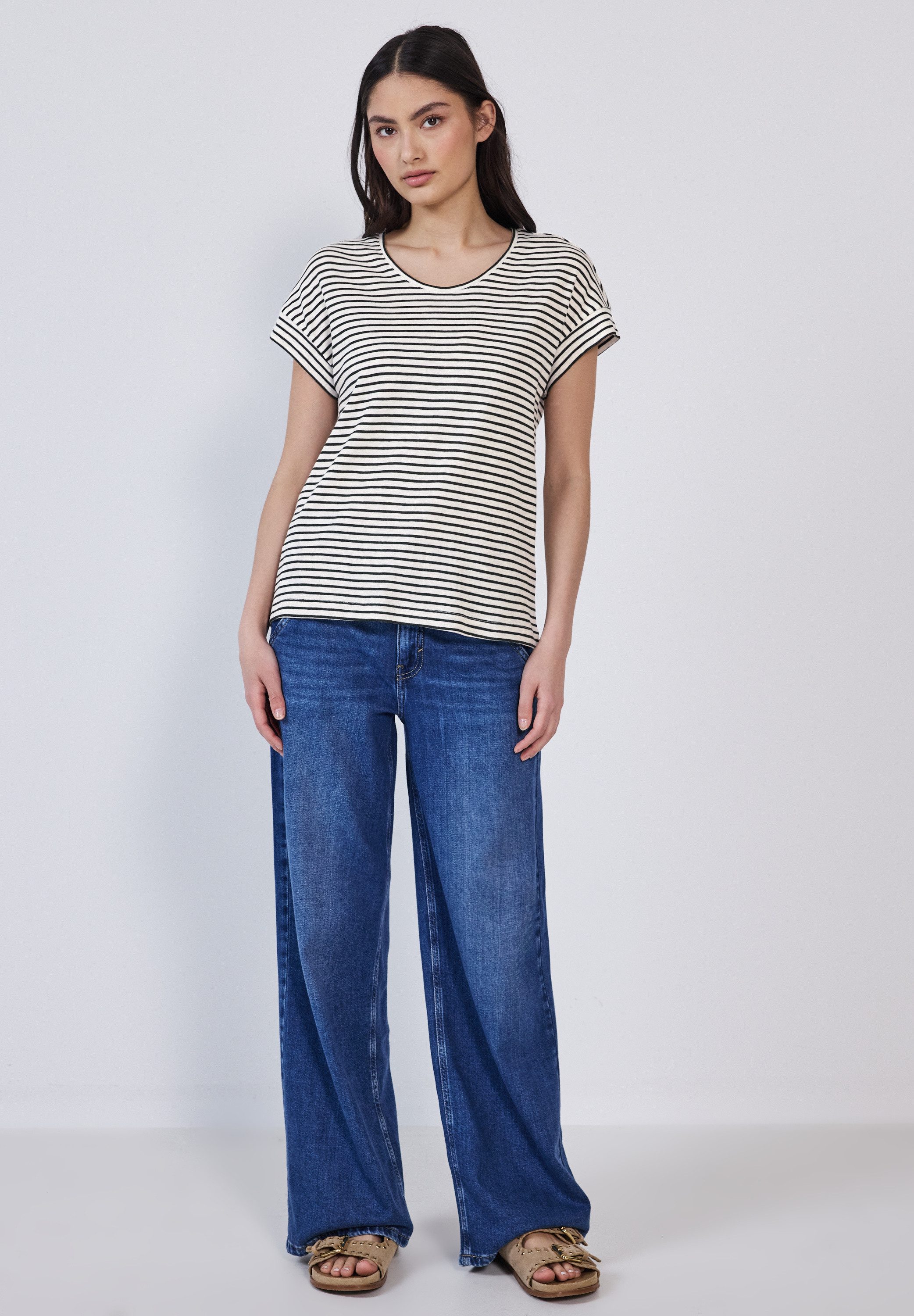 STREET ONE STUDIO Rundhalsshirt mit Rundhalsausschnitt