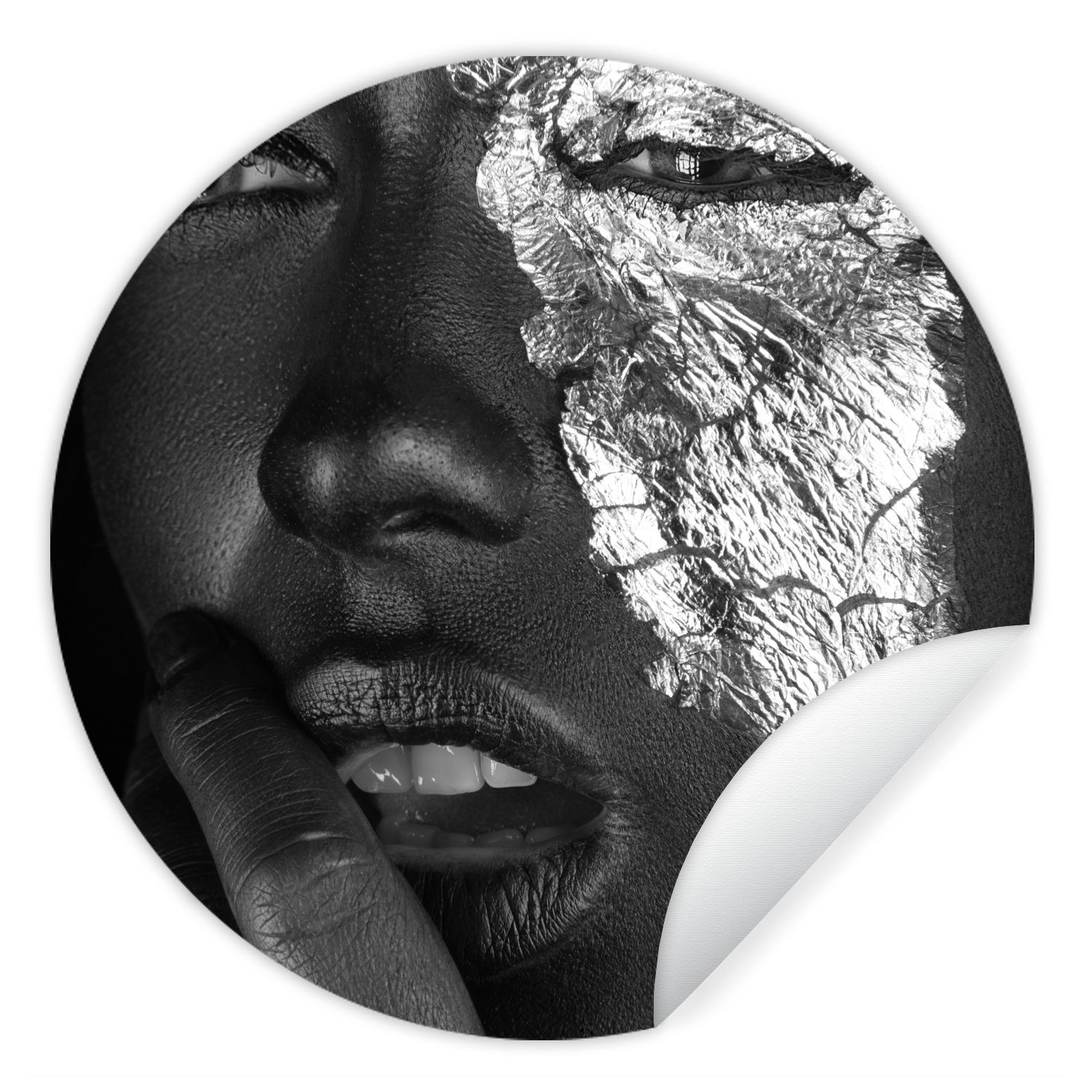 MuchoWow Wandsticker Frau – Silber – Schwarz – Gesichtsbemalung (1 St), Wandtatt