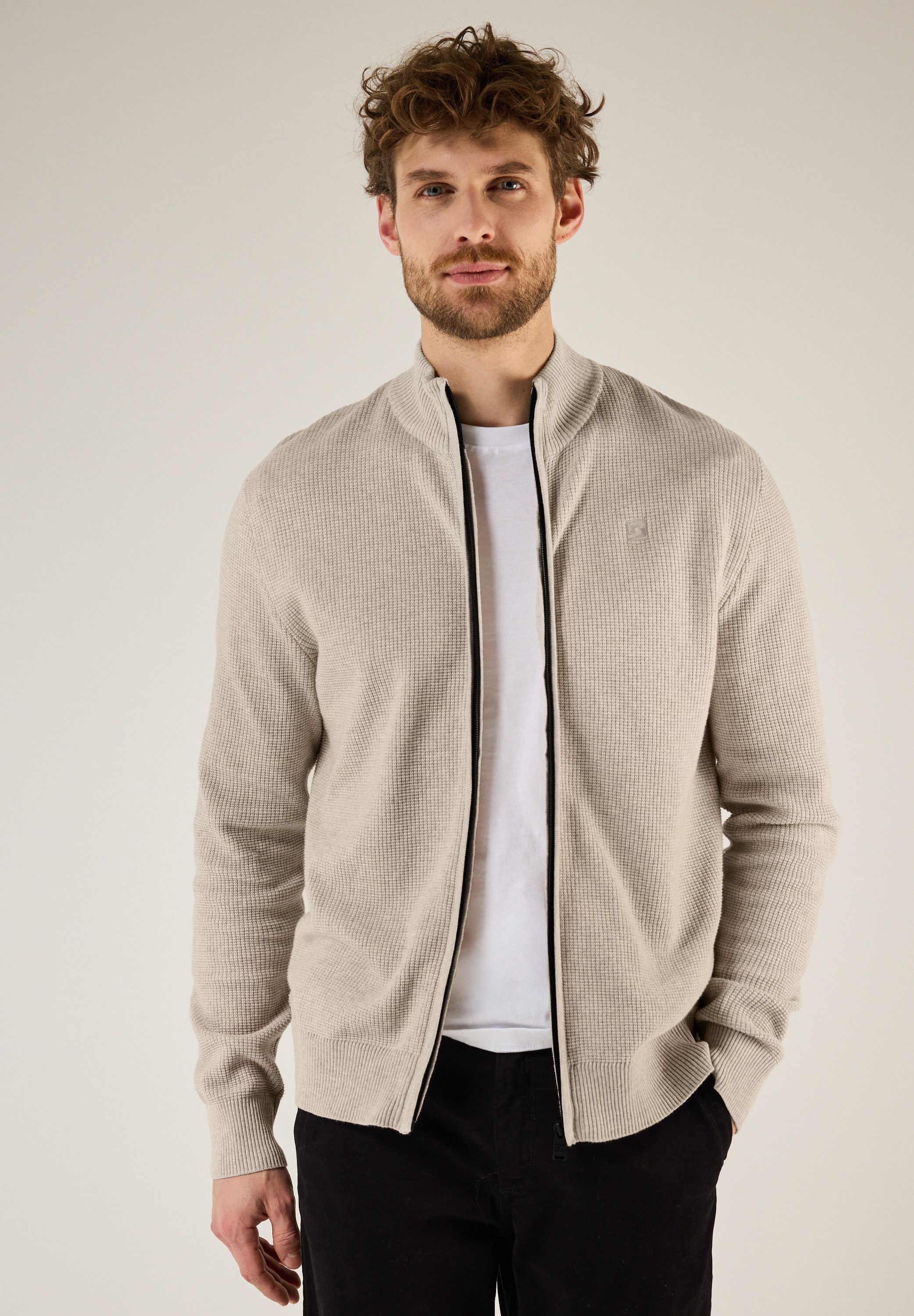 Strickjacke