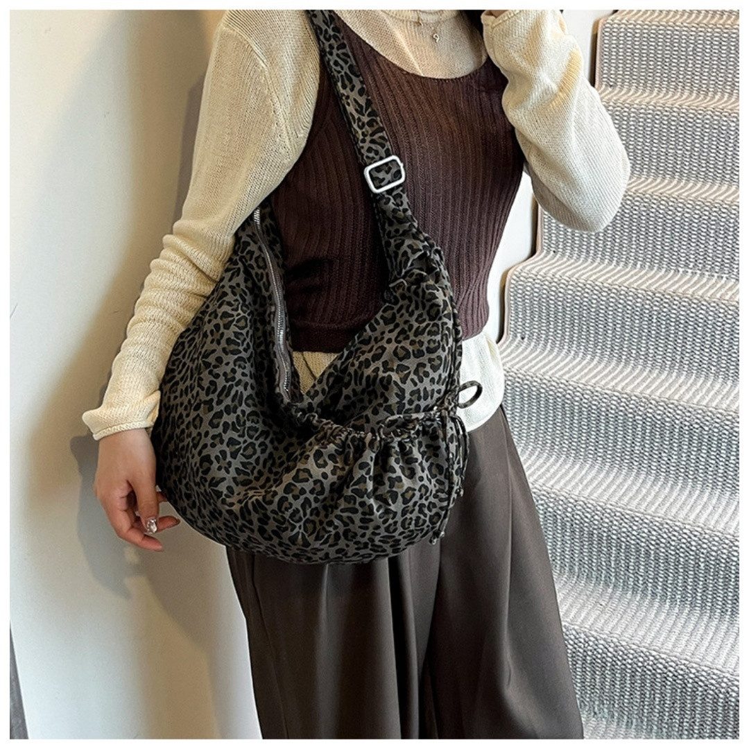 nsihing Schultertasche Crossbody Bag Damen Leopard Umhängetasche Halbmond Tasche Hobo Bag (Shopper Tasche Damen Retro Canvas Beuteltasche Stofftasche), für Coll – Bild 4 von 5