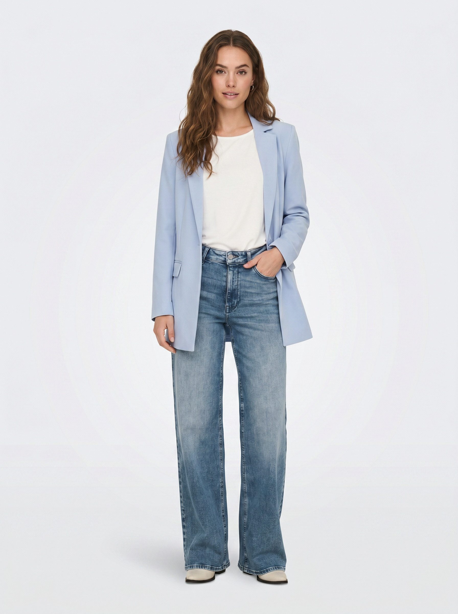 Zum Outfit 10
