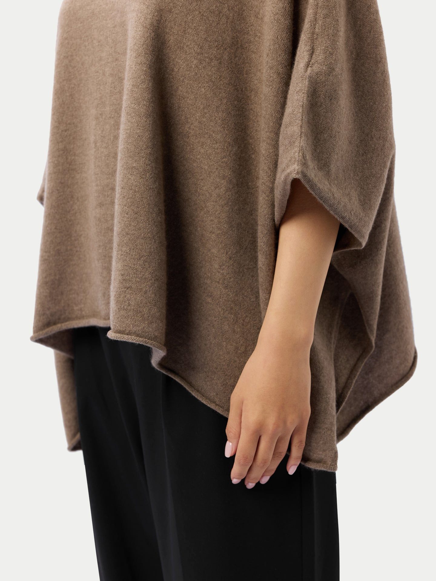 GOBI Cashmere Poncho Timeless Kaschmir-Poncho mit Bootsausschnitt